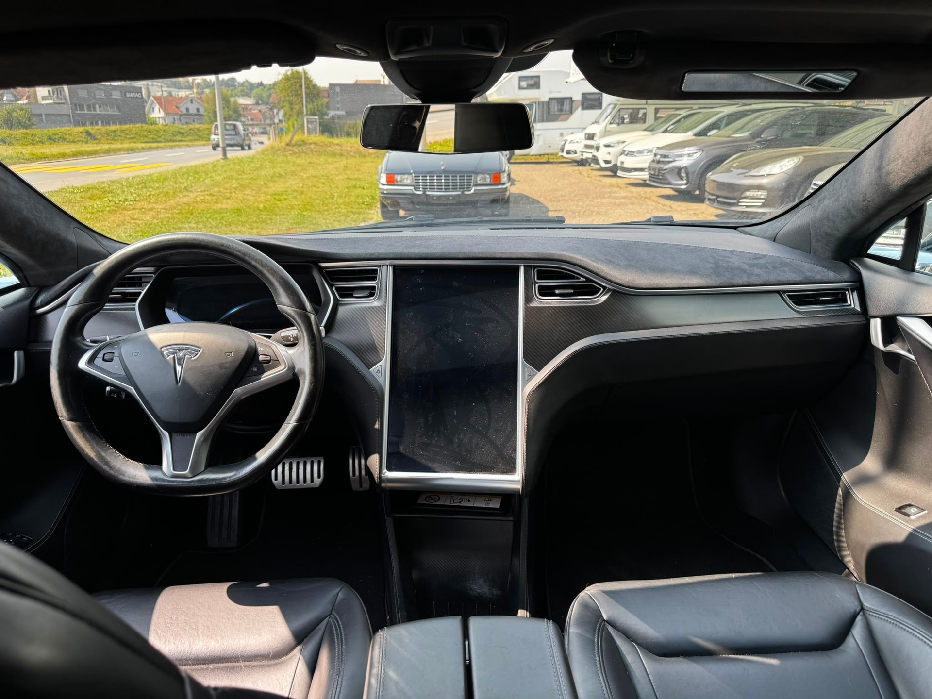TESLA Model S 85 D Performance-image-8