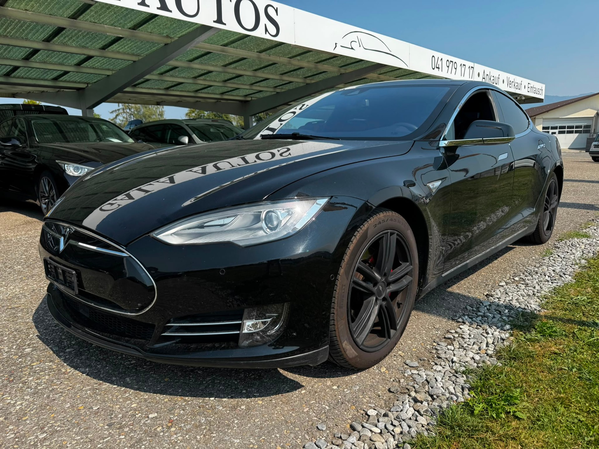TESLA Model S 85 D Performance-image-0