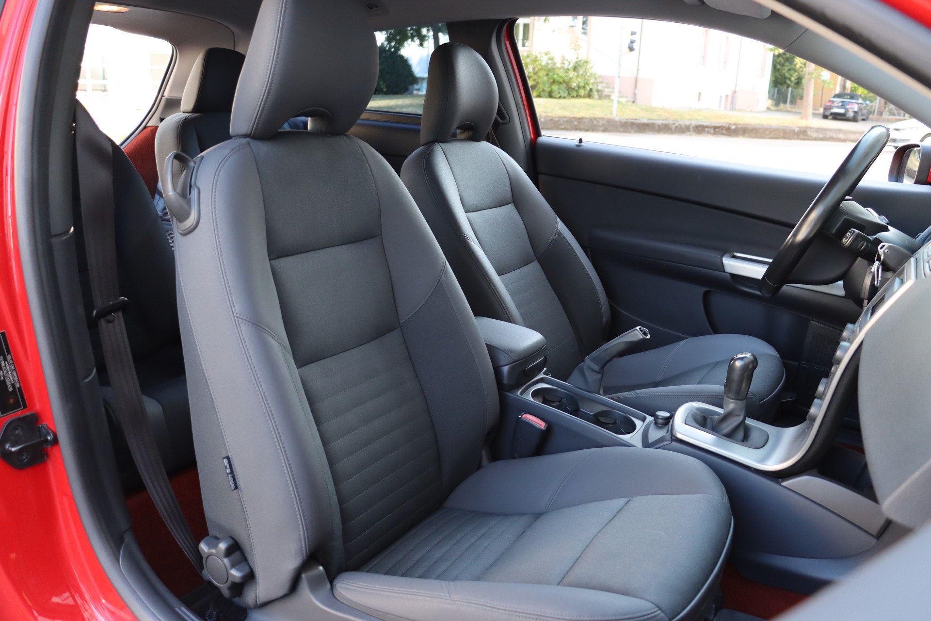VOLVO C30 2.0 Momentum-image-7