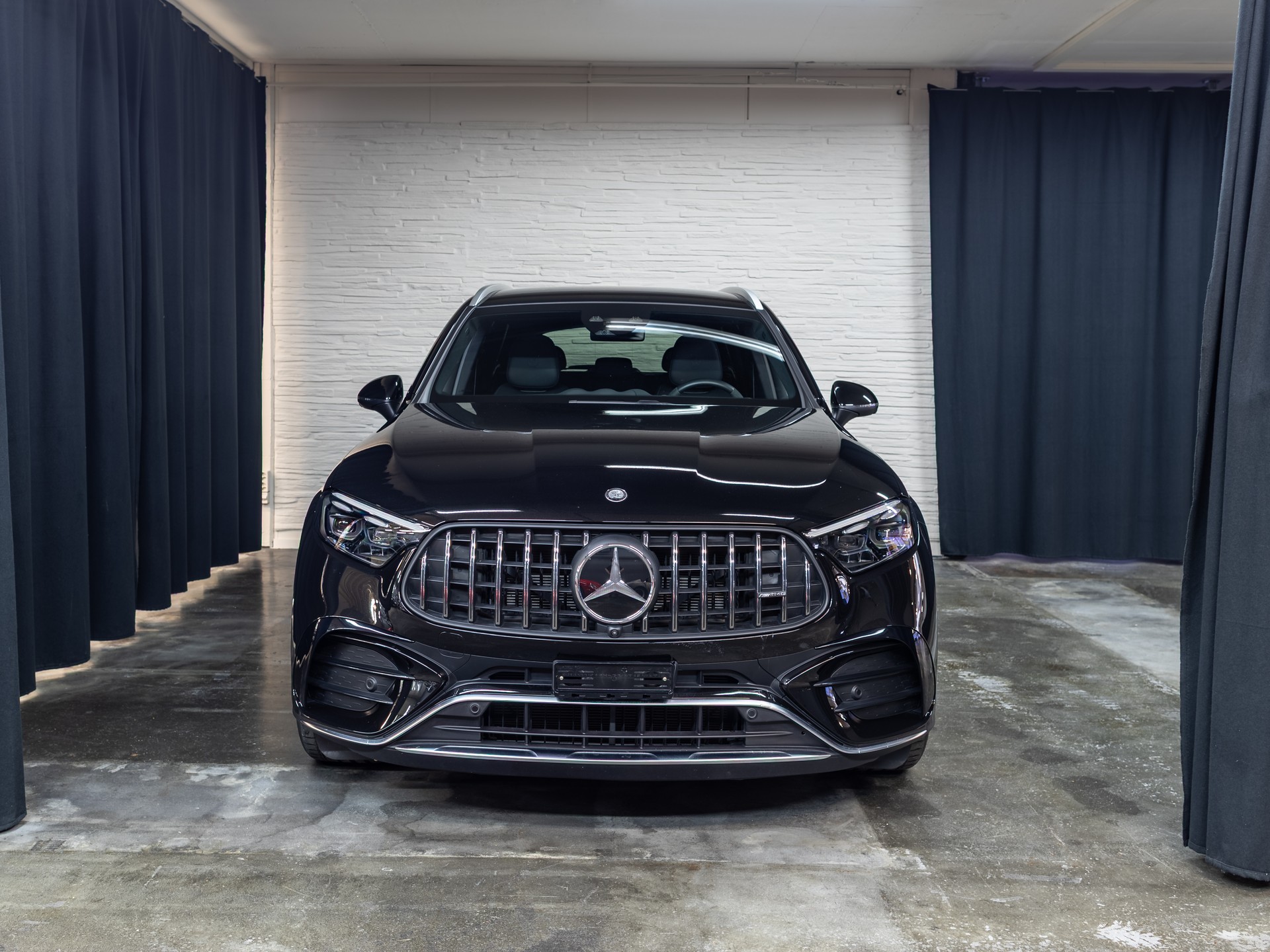 MERCEDES-BENZ GLC 63 AMG S E Performance-image-2