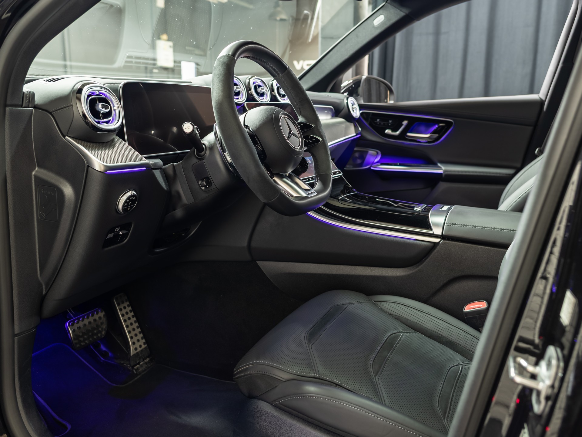 MERCEDES-BENZ GLC 63 AMG S E Performance-image-7
