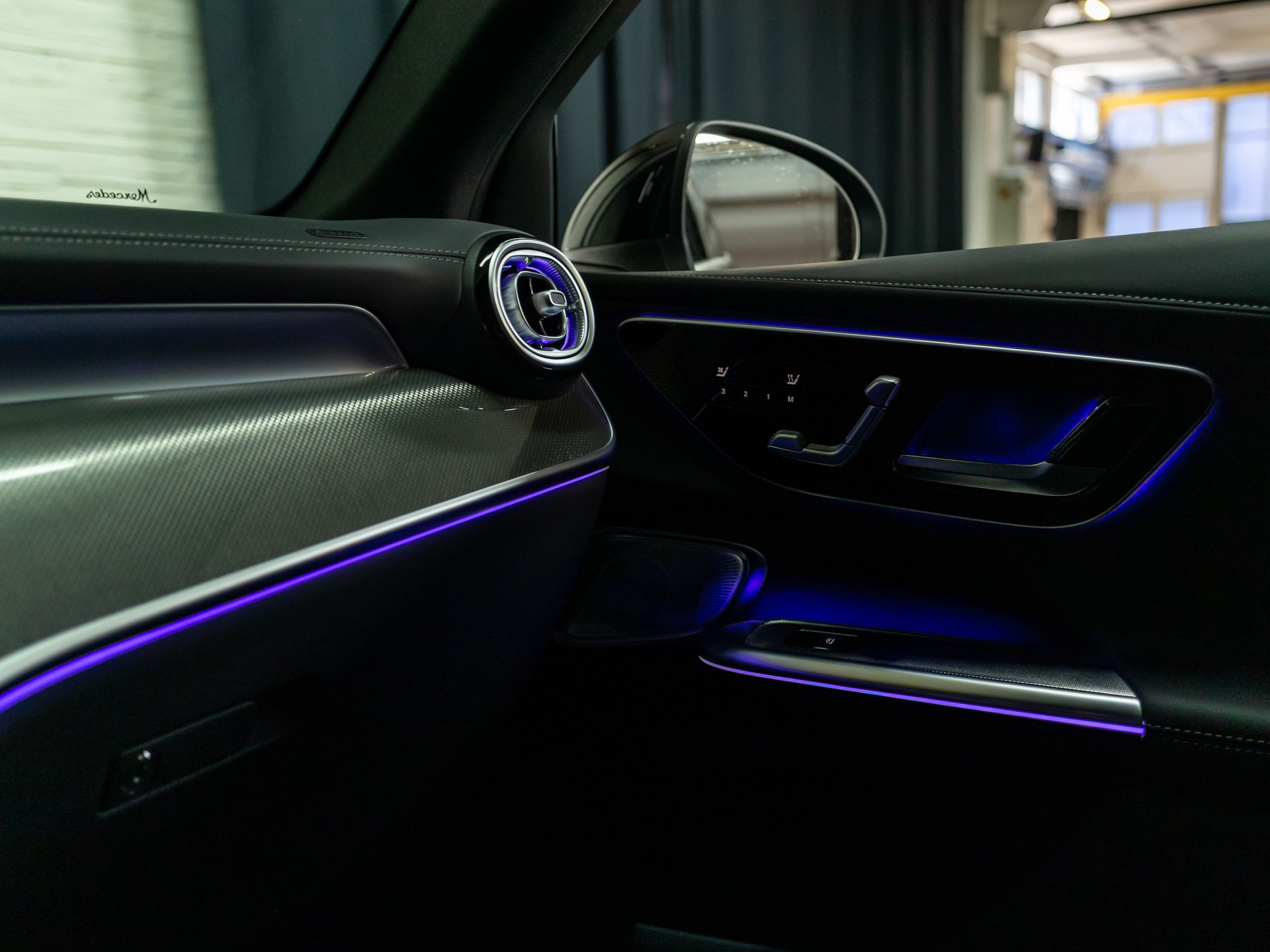 MERCEDES-BENZ GLC 63 AMG S E Performance-image-11