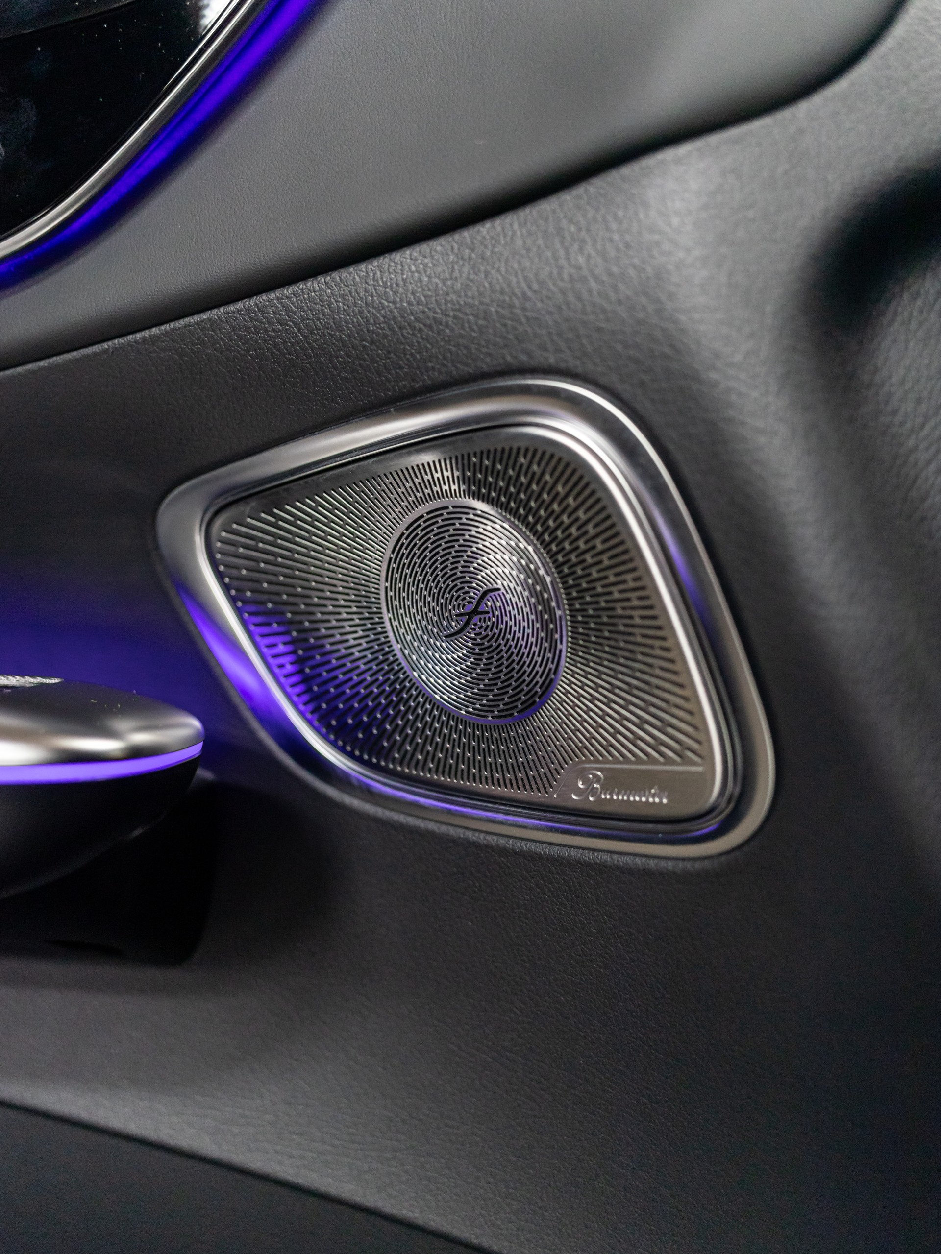 MERCEDES-BENZ GLC 63 AMG S E Performance-image-12