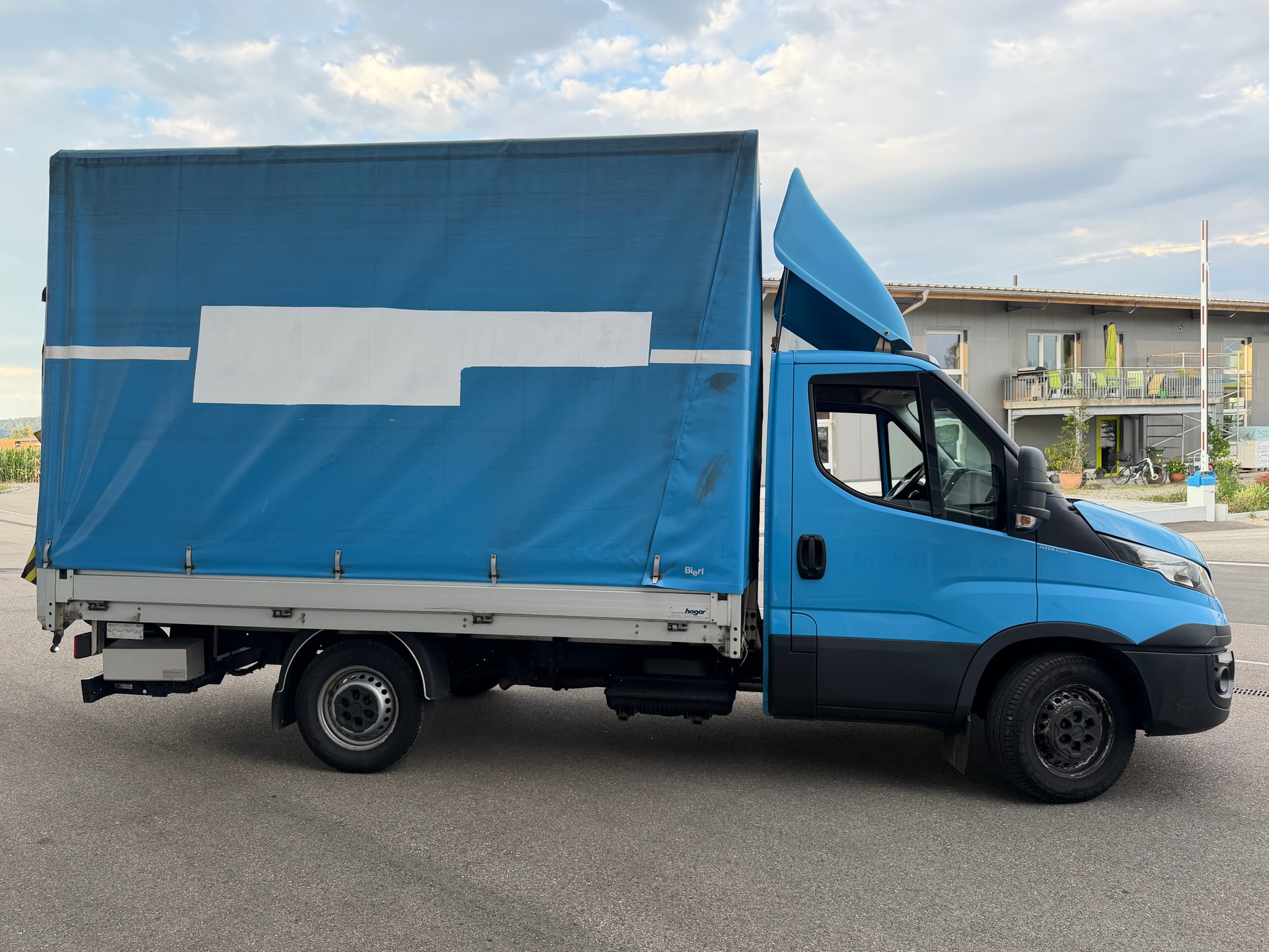 IVECO 35 S 18 A8-image-2