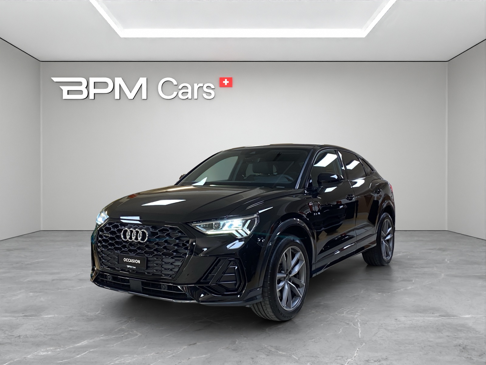 AUDI Q3 Sportback 45 TFSI S line quattro S-tronic-image-0