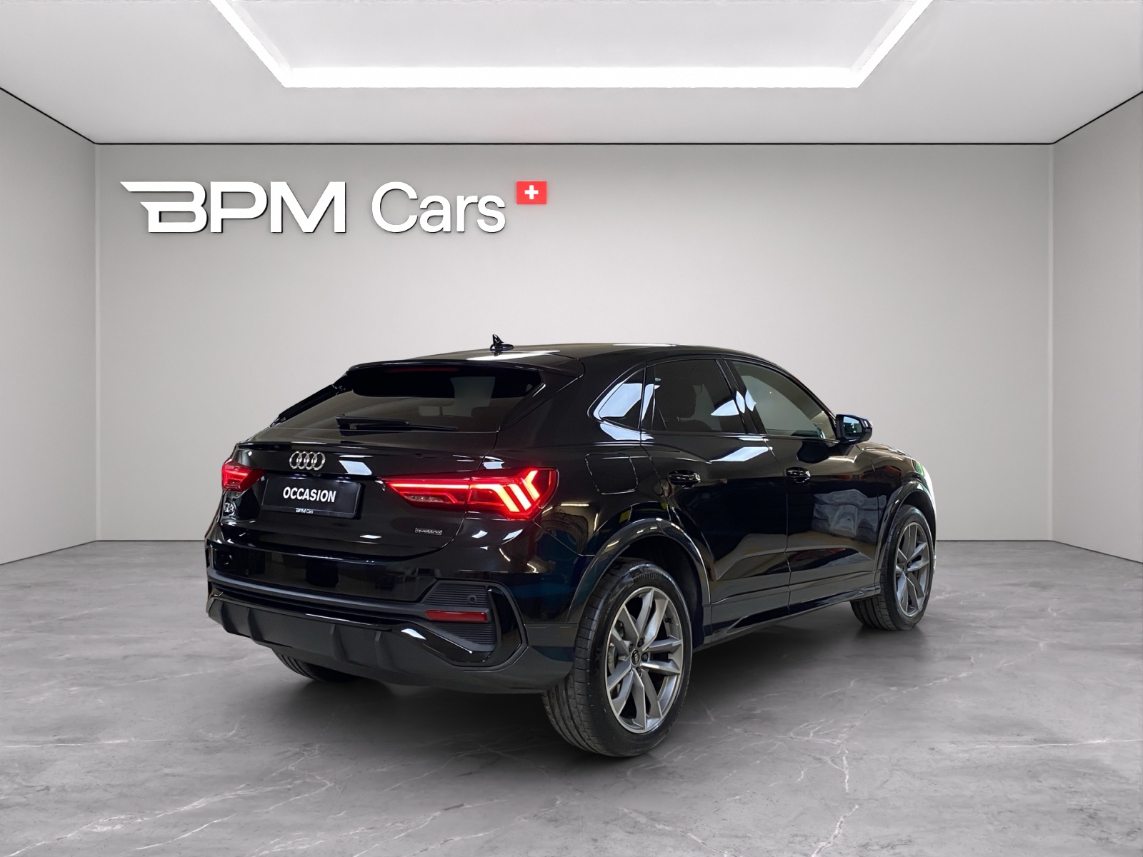 AUDI Q3 Sportback 45 TFSI S line quattro S-tronic-image-1