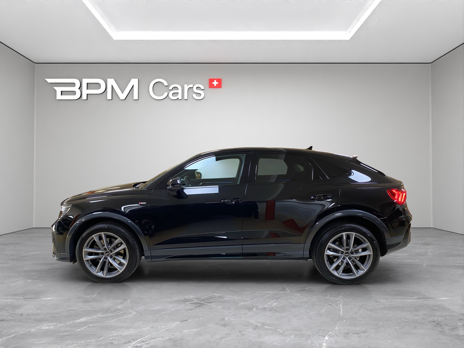 AUDI Q3 Sportback 45 TFSI S line quattro S-tronic-image-17