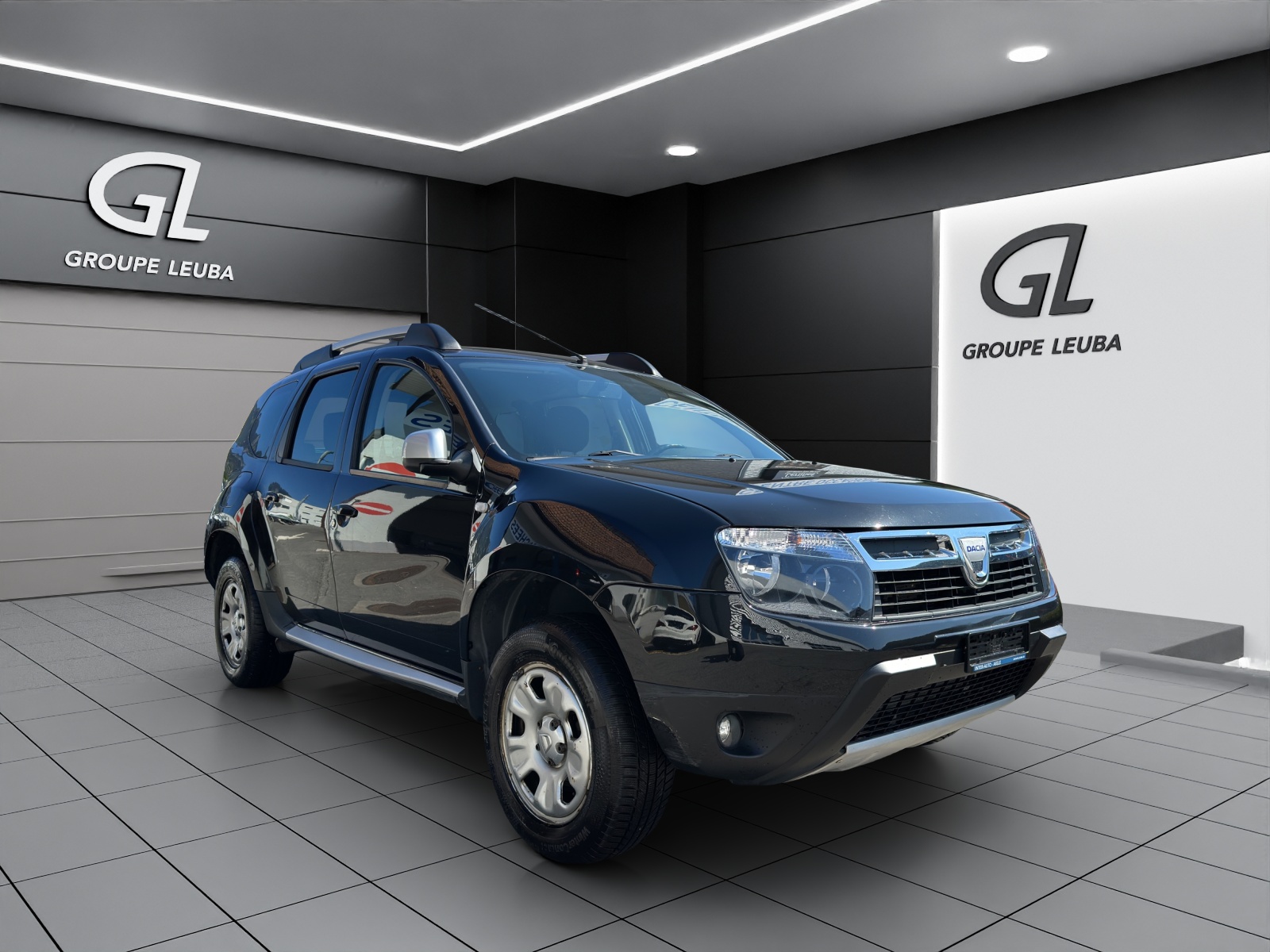 DACIA Duster 1.6 Lauréate 4x4-image-0