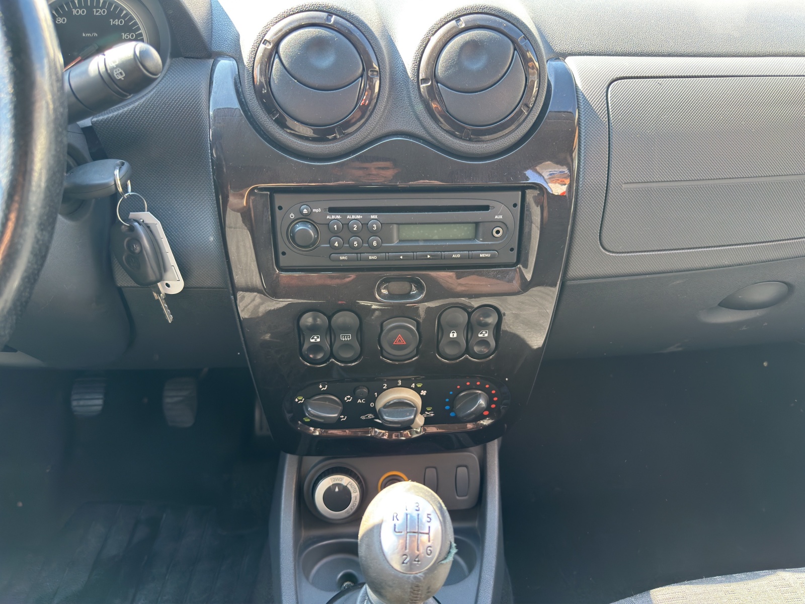 Image DACIA DUSTER Duster 1.6 Lauréate 4x4