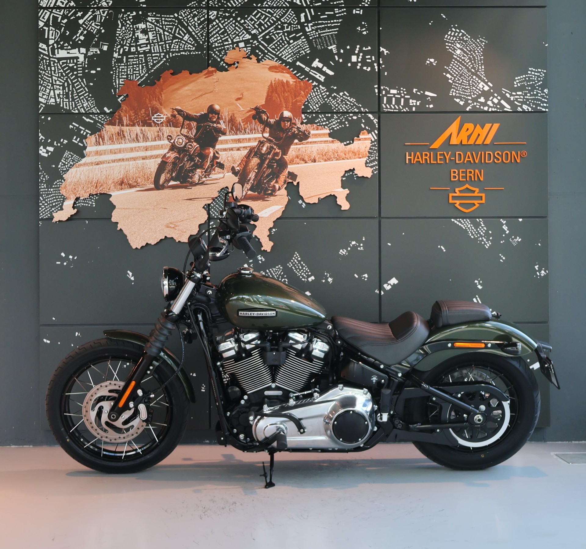HARLEY-DAVIDSON FXBB Softail Street Bob 117ci-image-1
