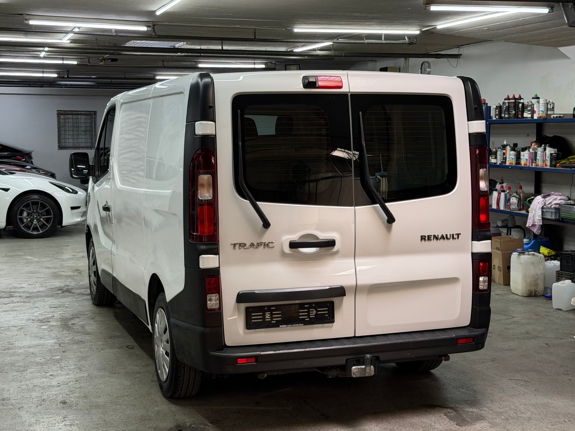 RENAULT Trafic 2.0 ENERGY dCi145 3.0t Business L1H1 A-image-2