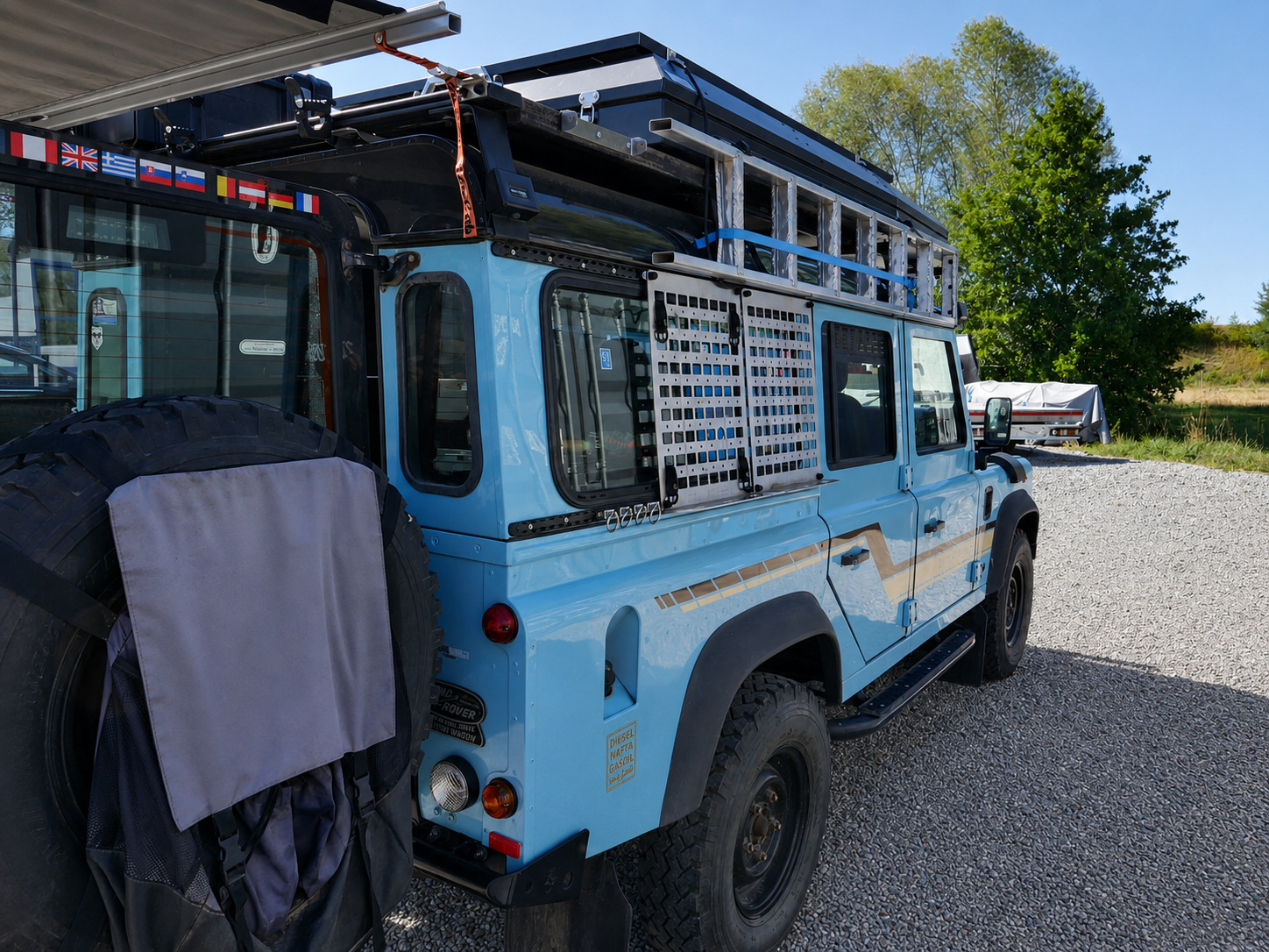 LAND ROVER DEFENDER-image-8