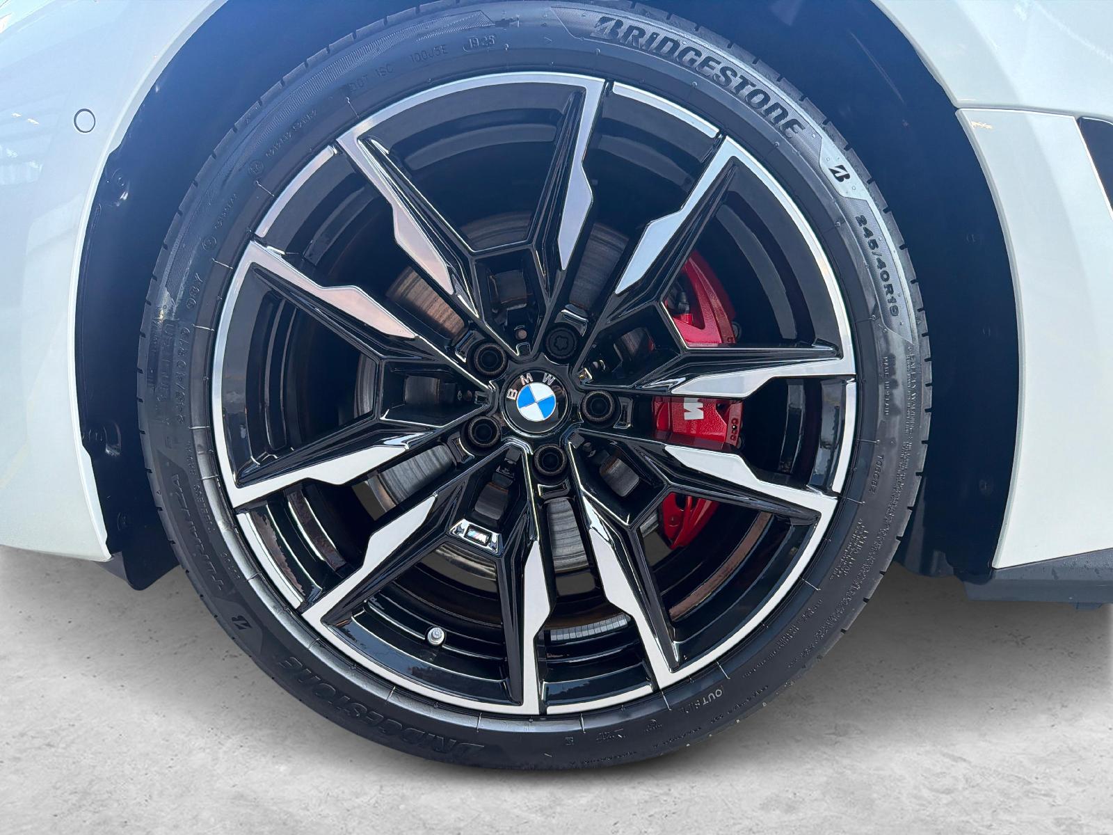BMW i4 M60-image-9