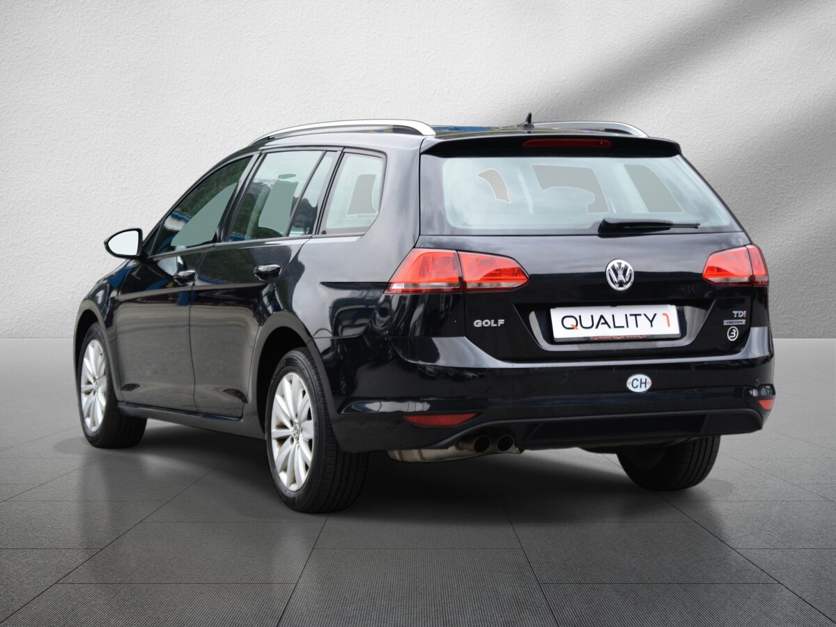 VW Golf Variant 1.6 TDI Cup 4Motion-image-5