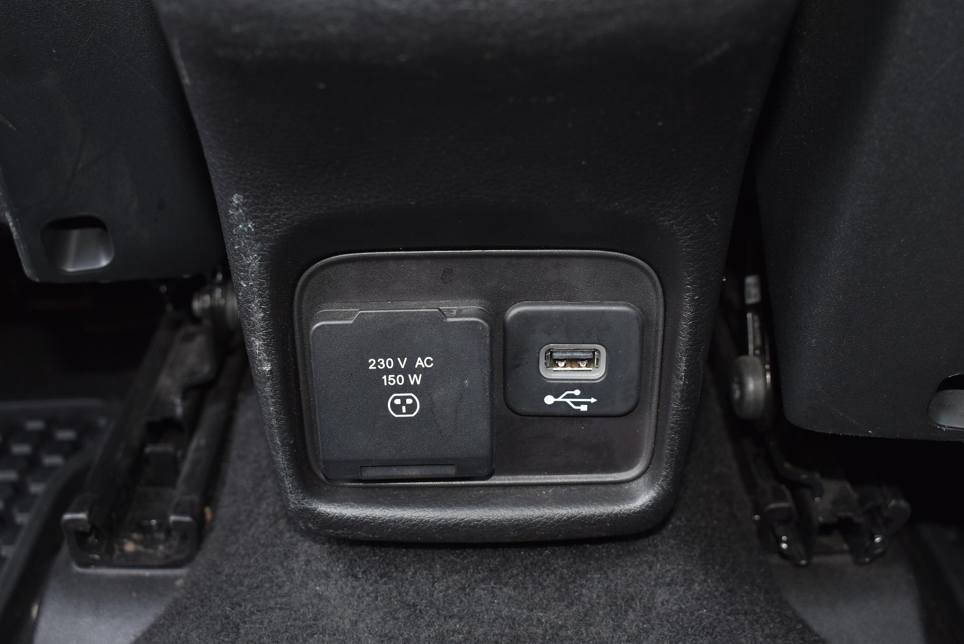 JEEP Compass 2.0 MultiJet Night Eagle AWD-image-13