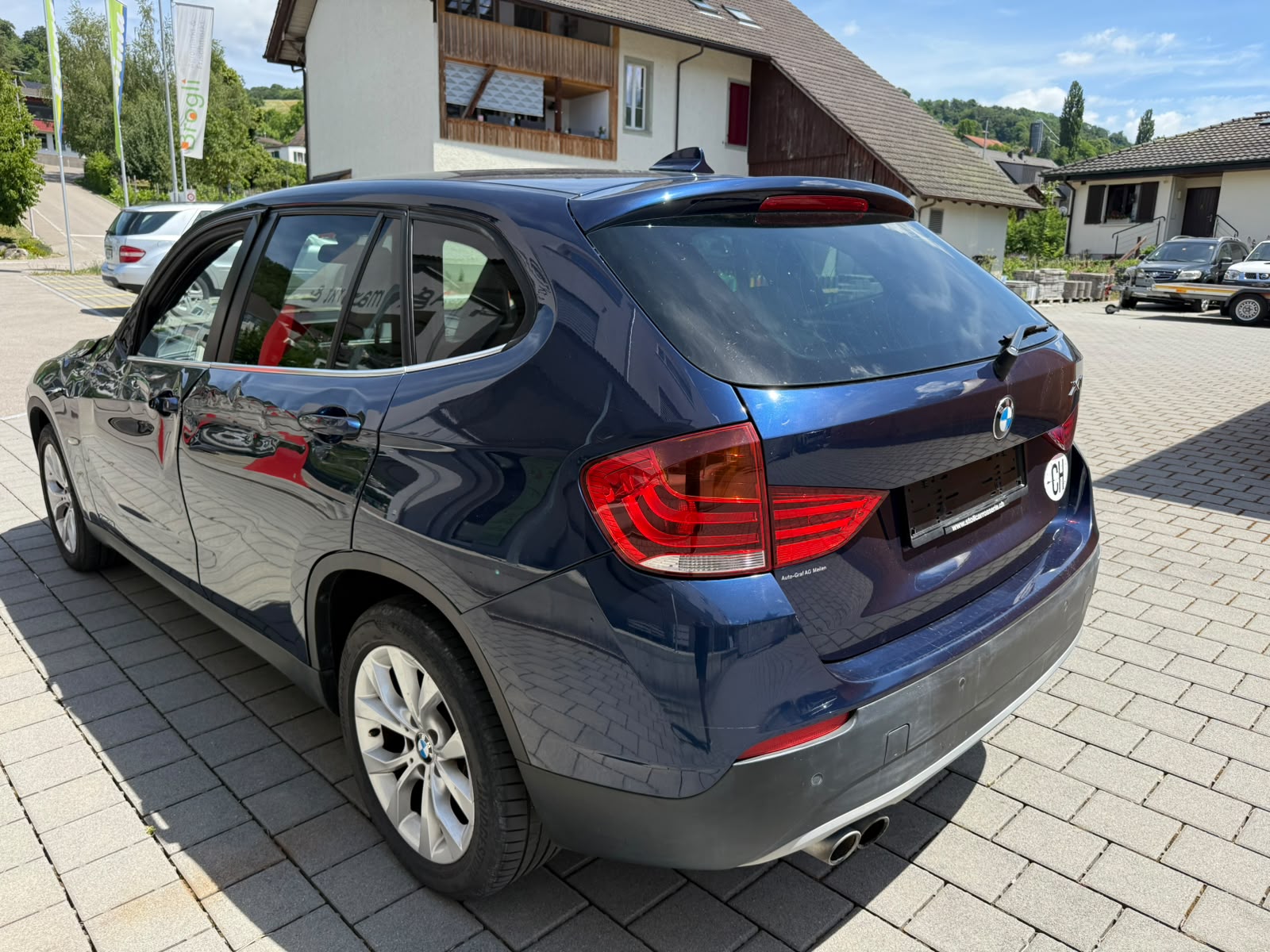 BMW X1 xDrive 28i Steptronic-image-4