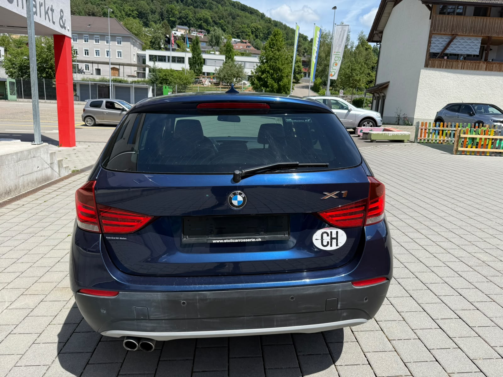 BMW X1 xDrive 28i Steptronic-image-5