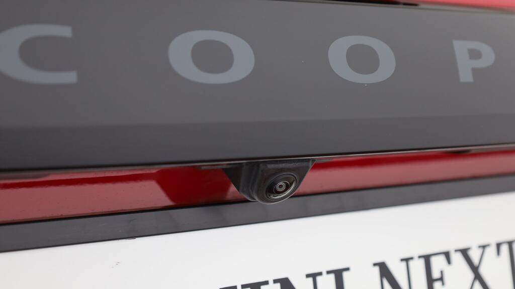 MINI Cooper 5 door S-image-15