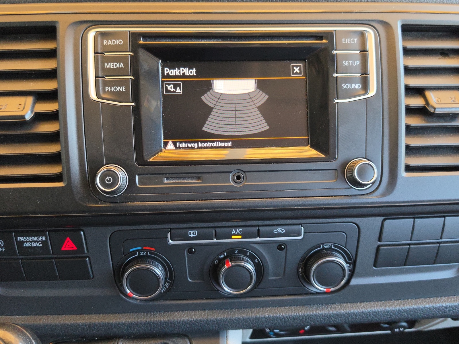 VW T6 2.0 TDI / 9 Plätzer-image-10
