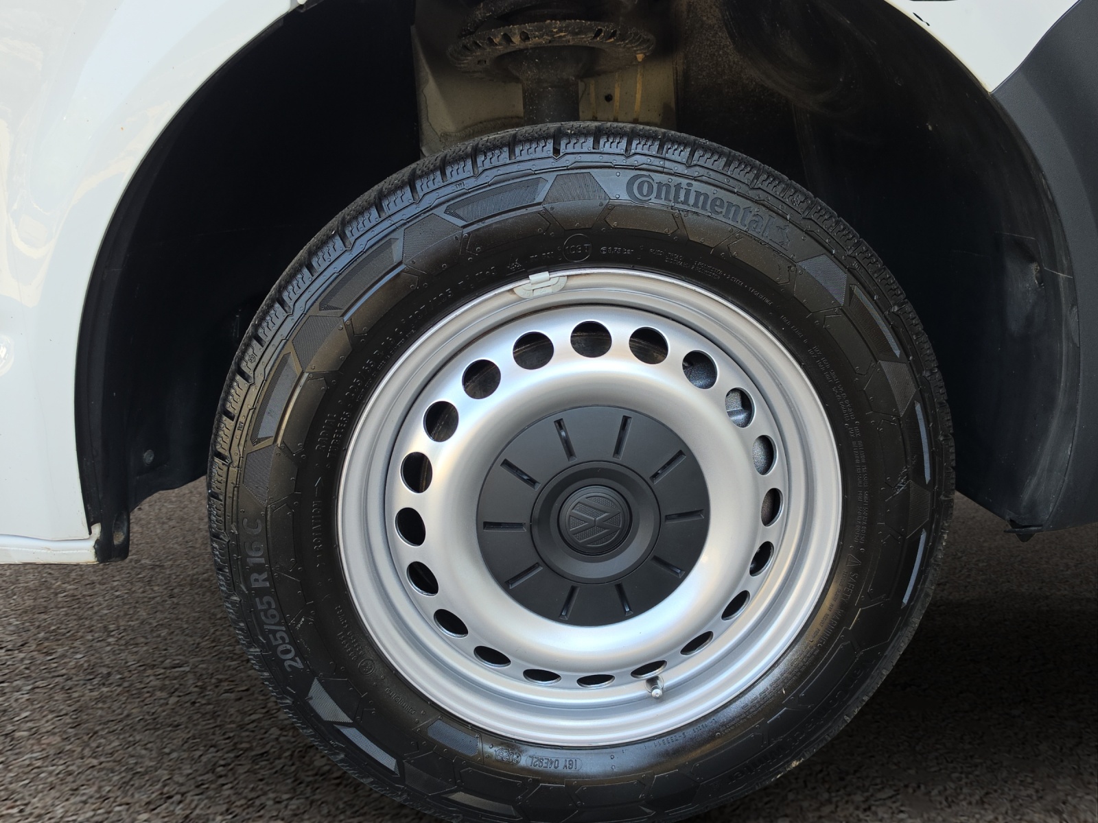VW T6 2.0 TDI / 9 Plätzer-image-15