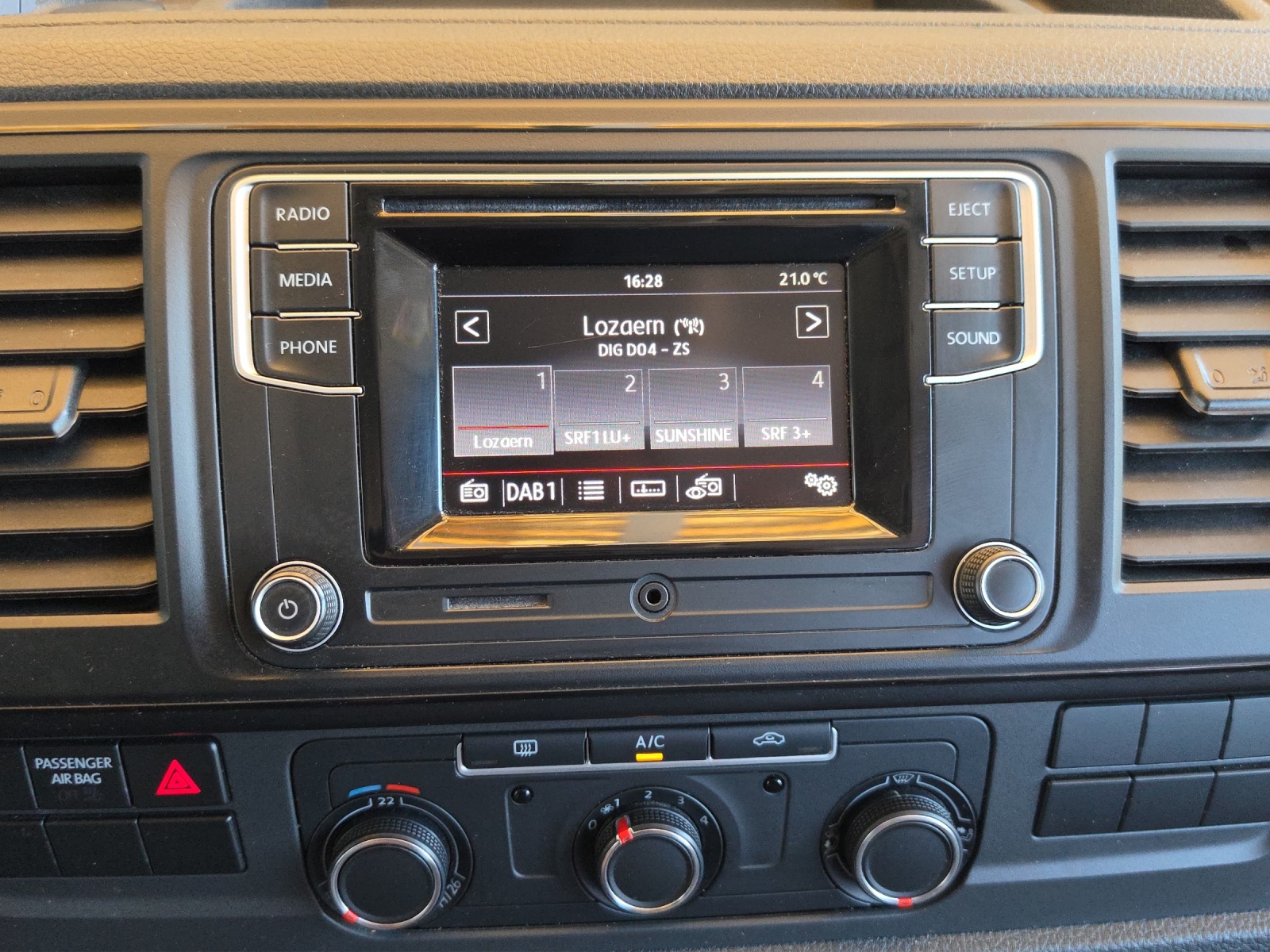 VW T6 2.0 TDI / 9 Plätzer-image-11