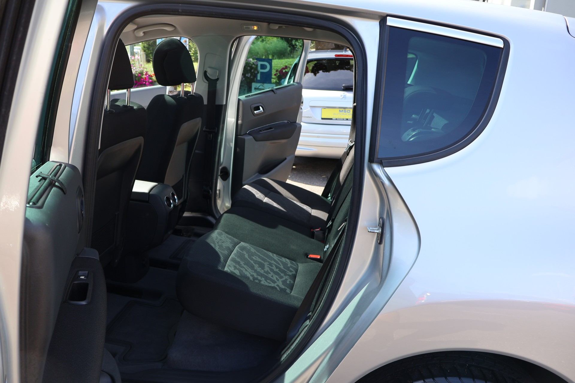 PEUGEOT 3008 1.6 16V T Platinum Tiptronic-image-12