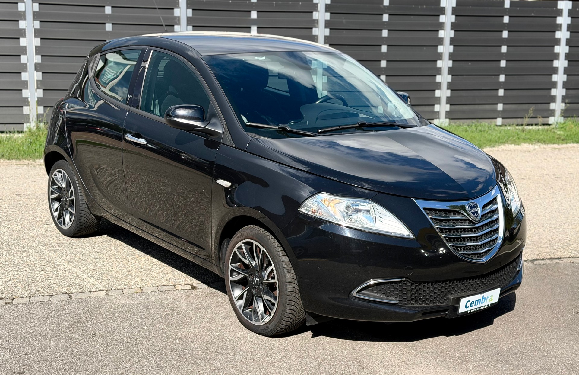 LANCIA Ypsilon 1.2 Gold-image-0
