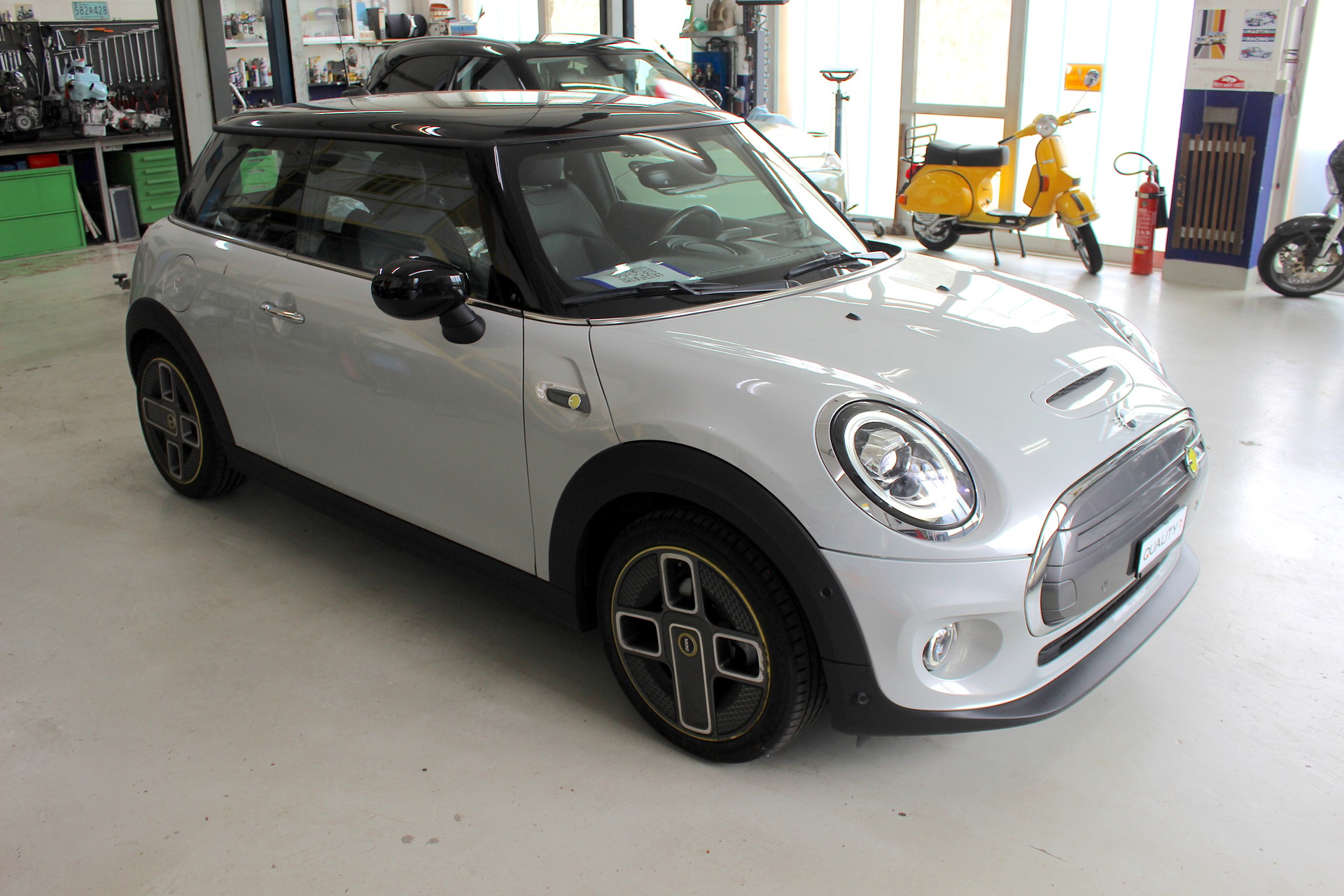 MINI Cooper SE 💥 TOP Ausstattung 💥 Schnäppchen zum Selber aufbereiten-image-0