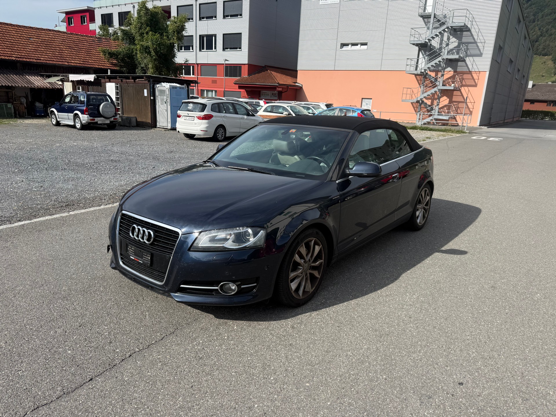 AUDI A3 Cabriolet 1.8 TFSI Attraction S-tronic-showroom-element-1