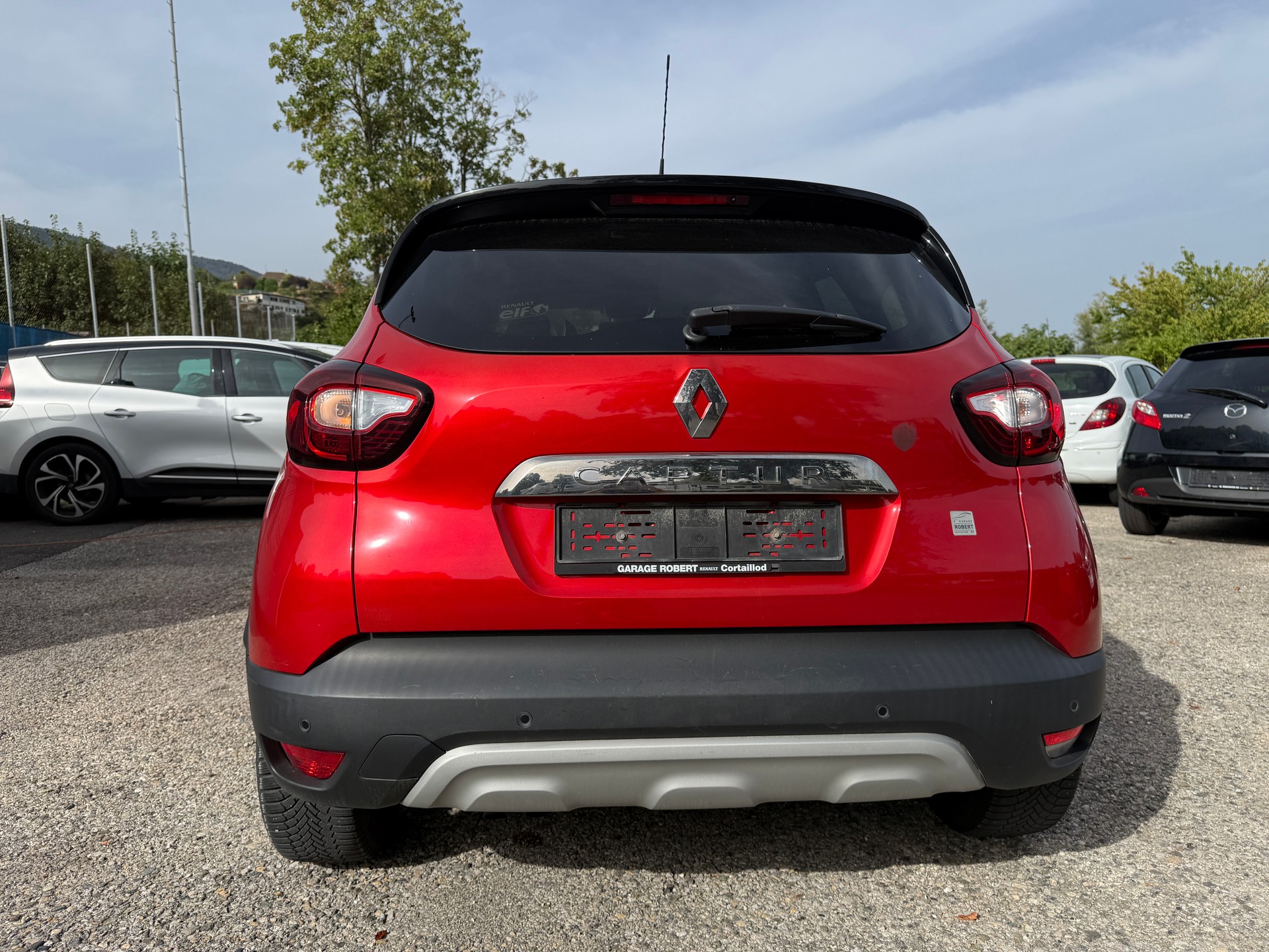 RENAULT Captur 1.3 T 16V Intens-image-3