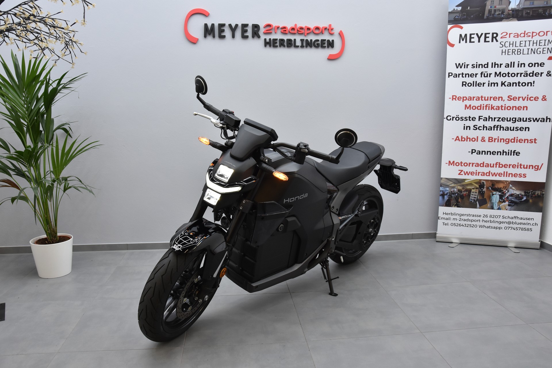 HONDA WN7 - EVF9018-showroom-element-3