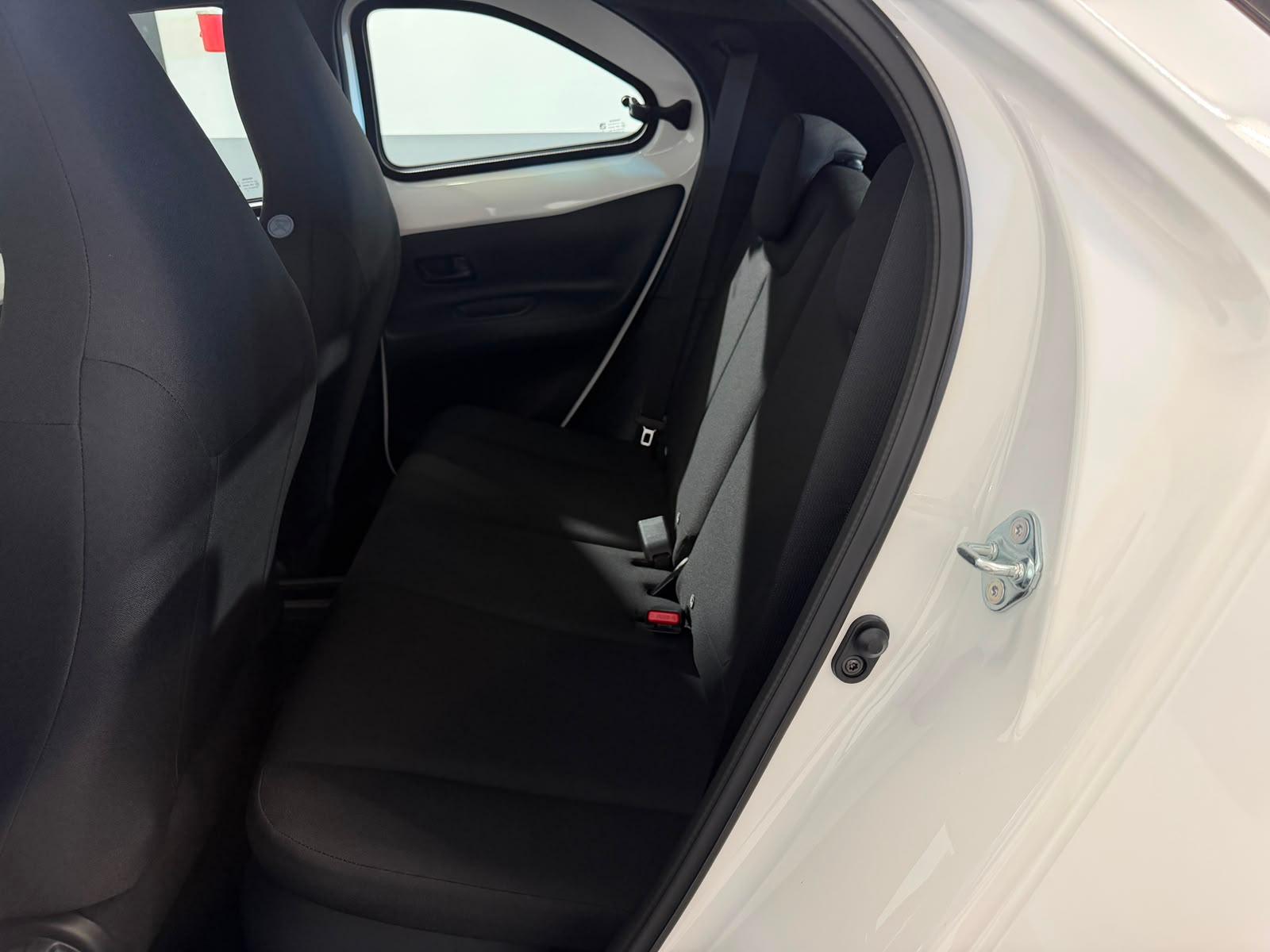 TOYOTA Aygo X 1.0 VVT-i Comfort-image-9