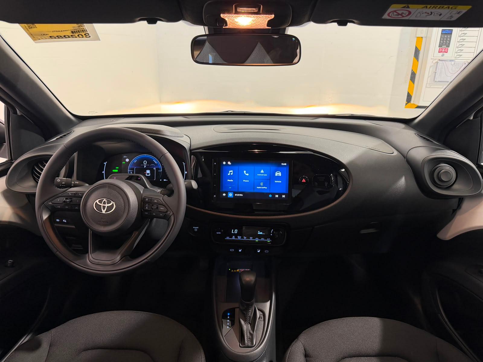 TOYOTA Aygo X 1.0 VVT-i Comfort-showroom-element-3