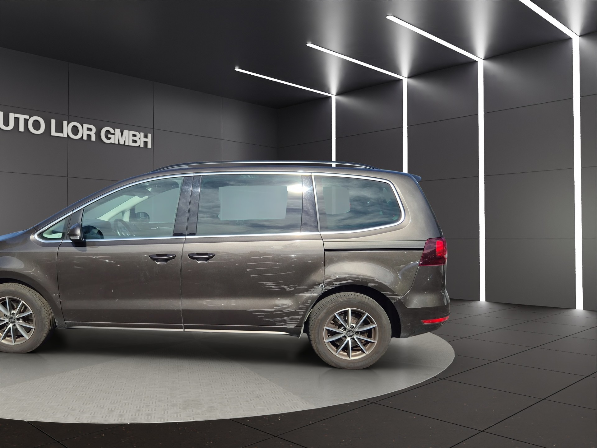 VW 2.0D4M 7xPlatz-image-2