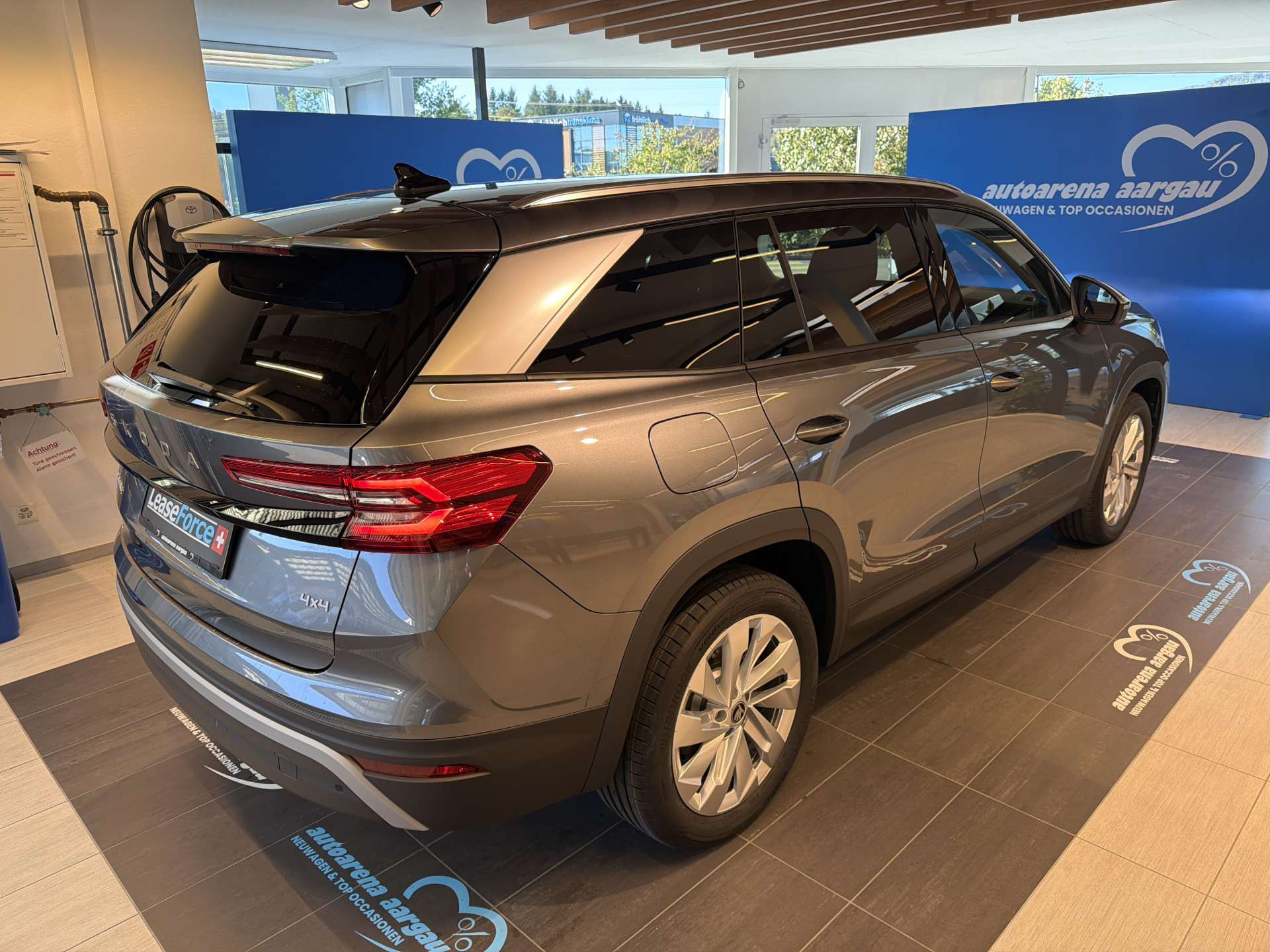 SKODA Kodiaq 2.0 TDi Selection 4x4 7-Plätzer DSG-Automat-showroom-element-2