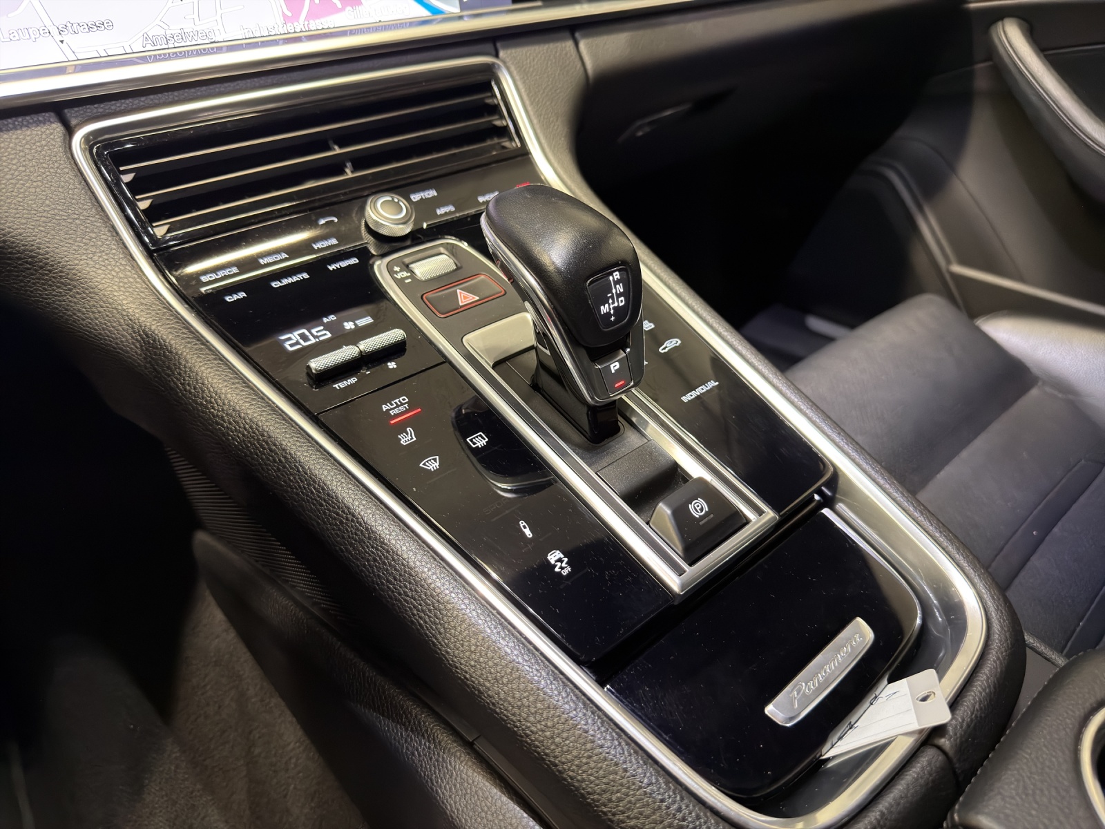 PORSCHE Panamera 4 E-Hybrid Sport Turismo PDK-image-12
