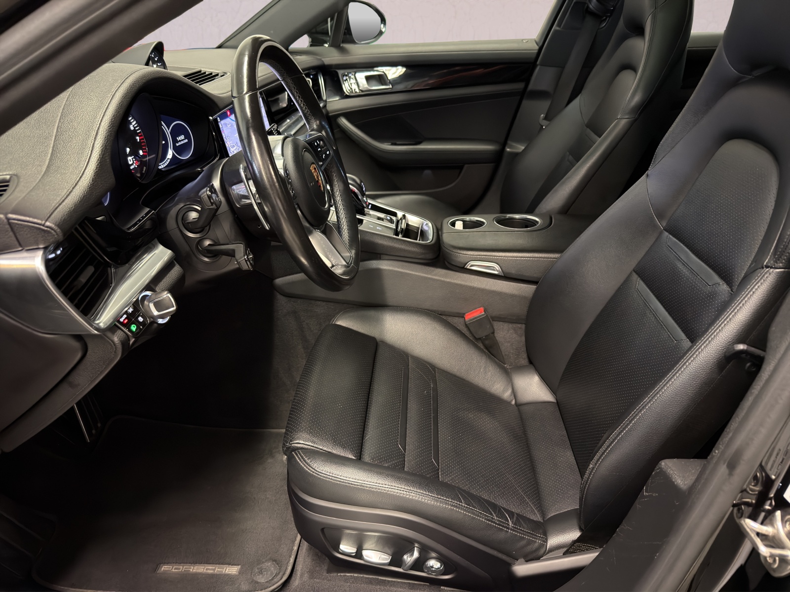 PORSCHE Panamera 4 E-Hybrid Sport Turismo PDK-image-8