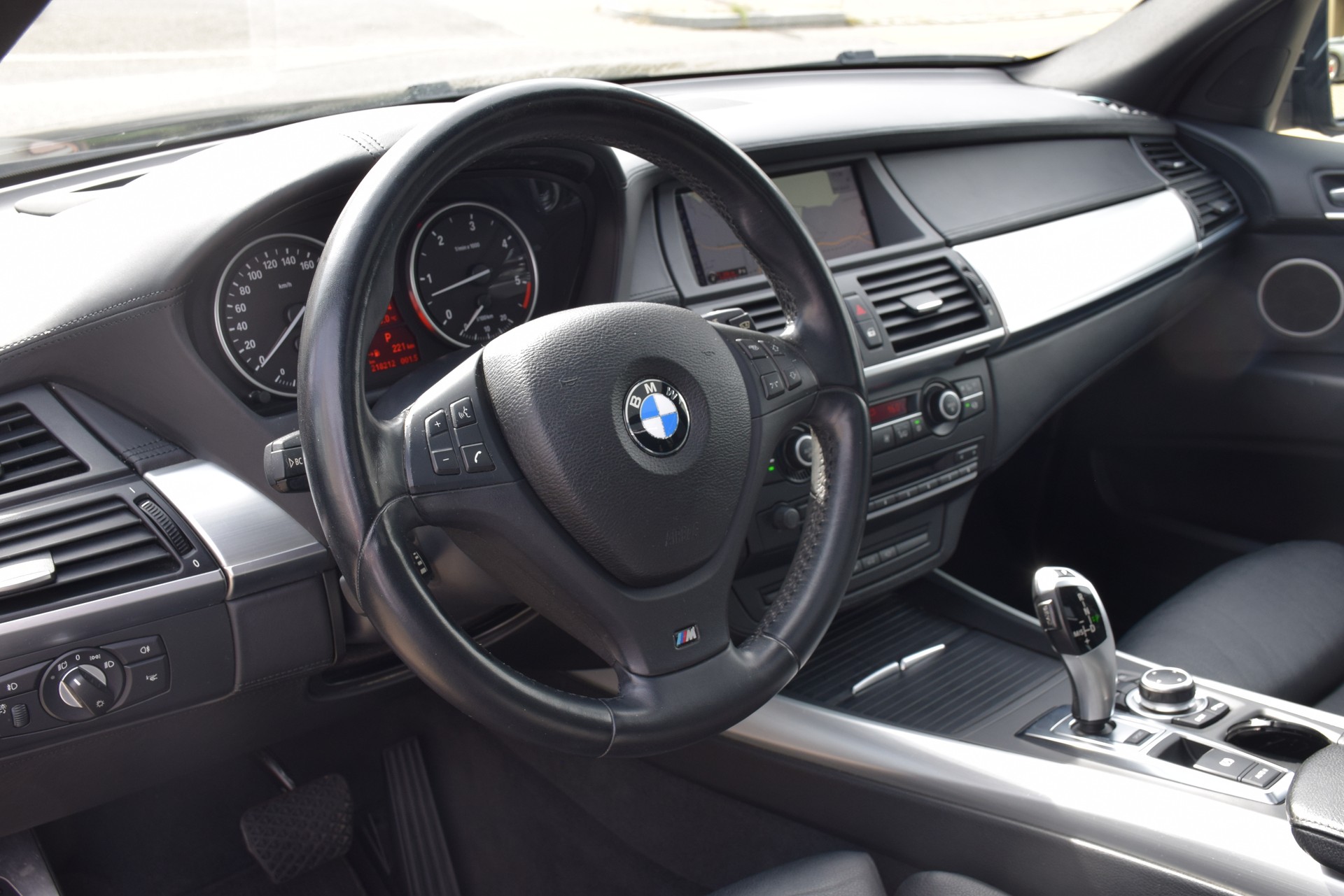 BMW X5 xDrive 40d Steptronic-image-10