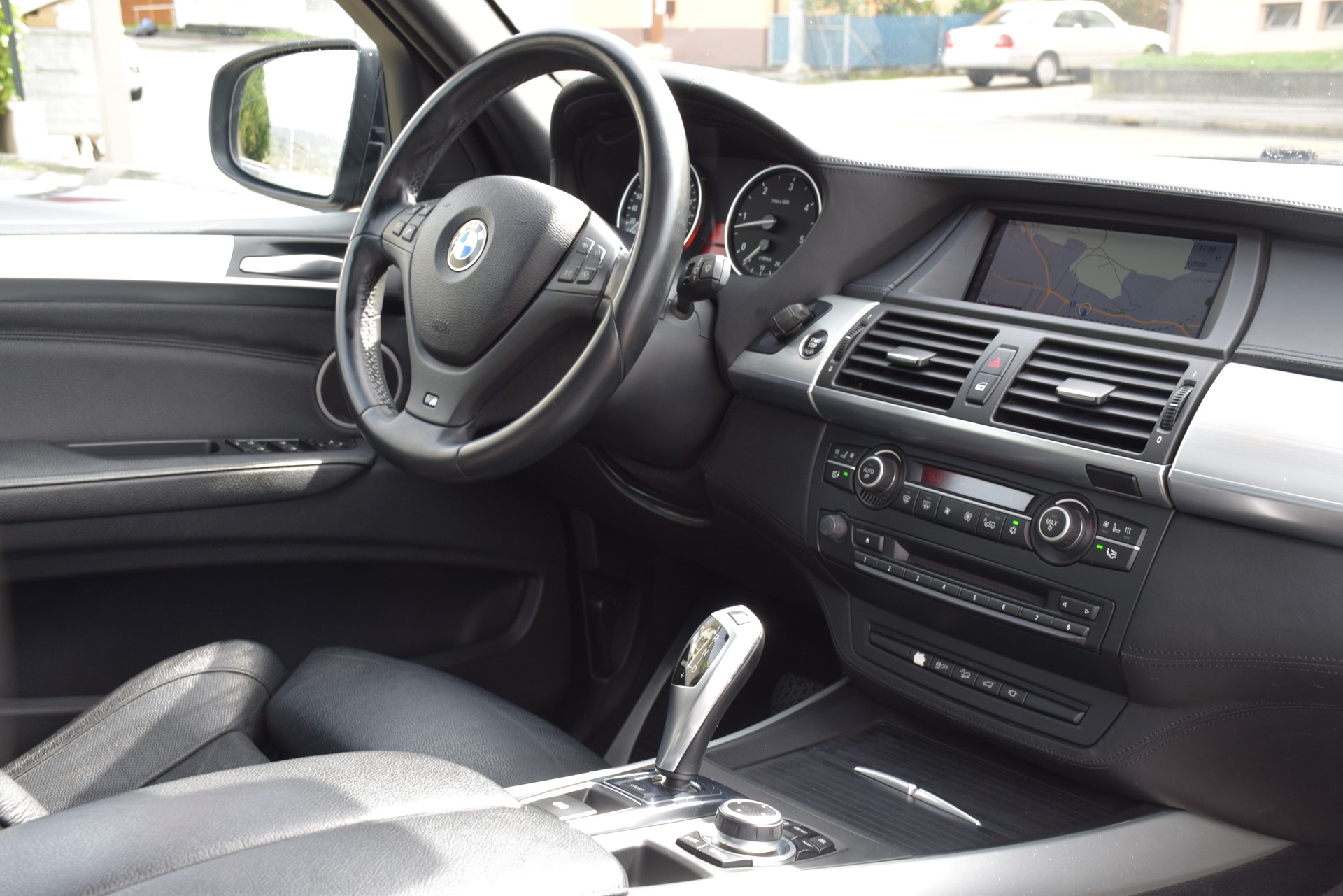 BMW X5 xDrive 40d Steptronic-image-11