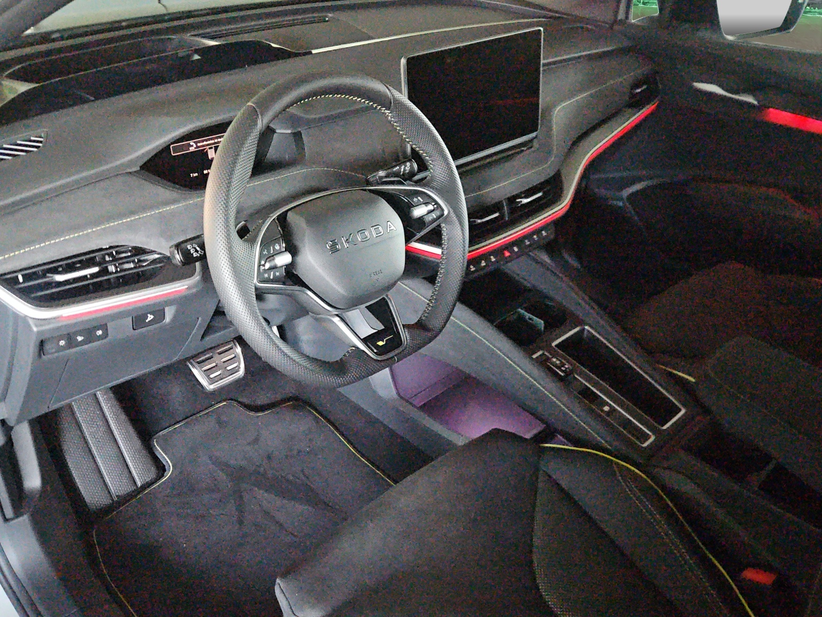 SKODA Elroq RS 4x4-image-6