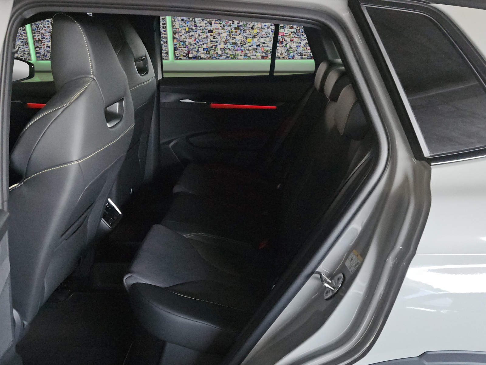 SKODA Elroq RS 4x4-image-9