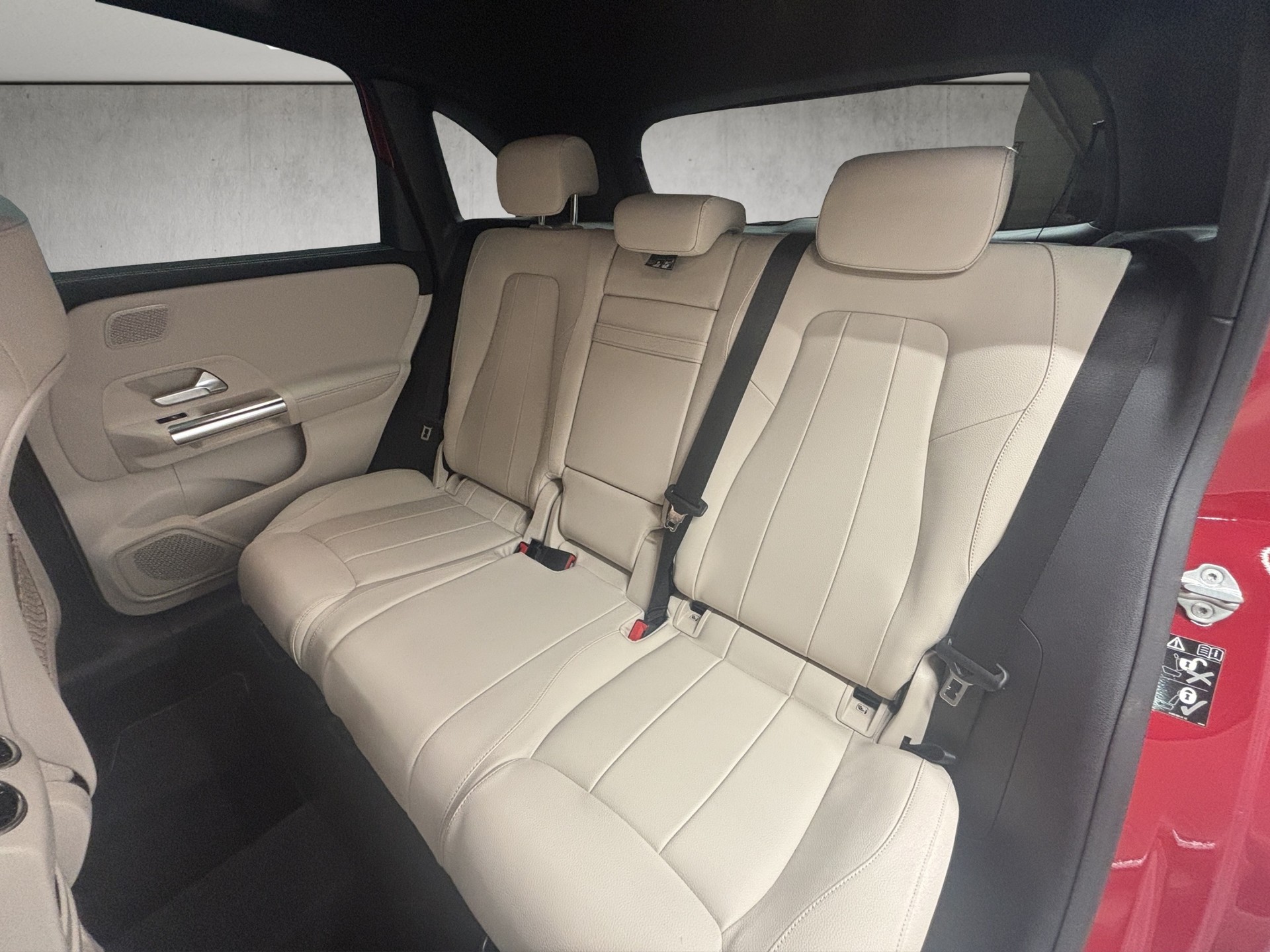 MERCEDES-BENZ B 200 4Matic Progressive-image-9