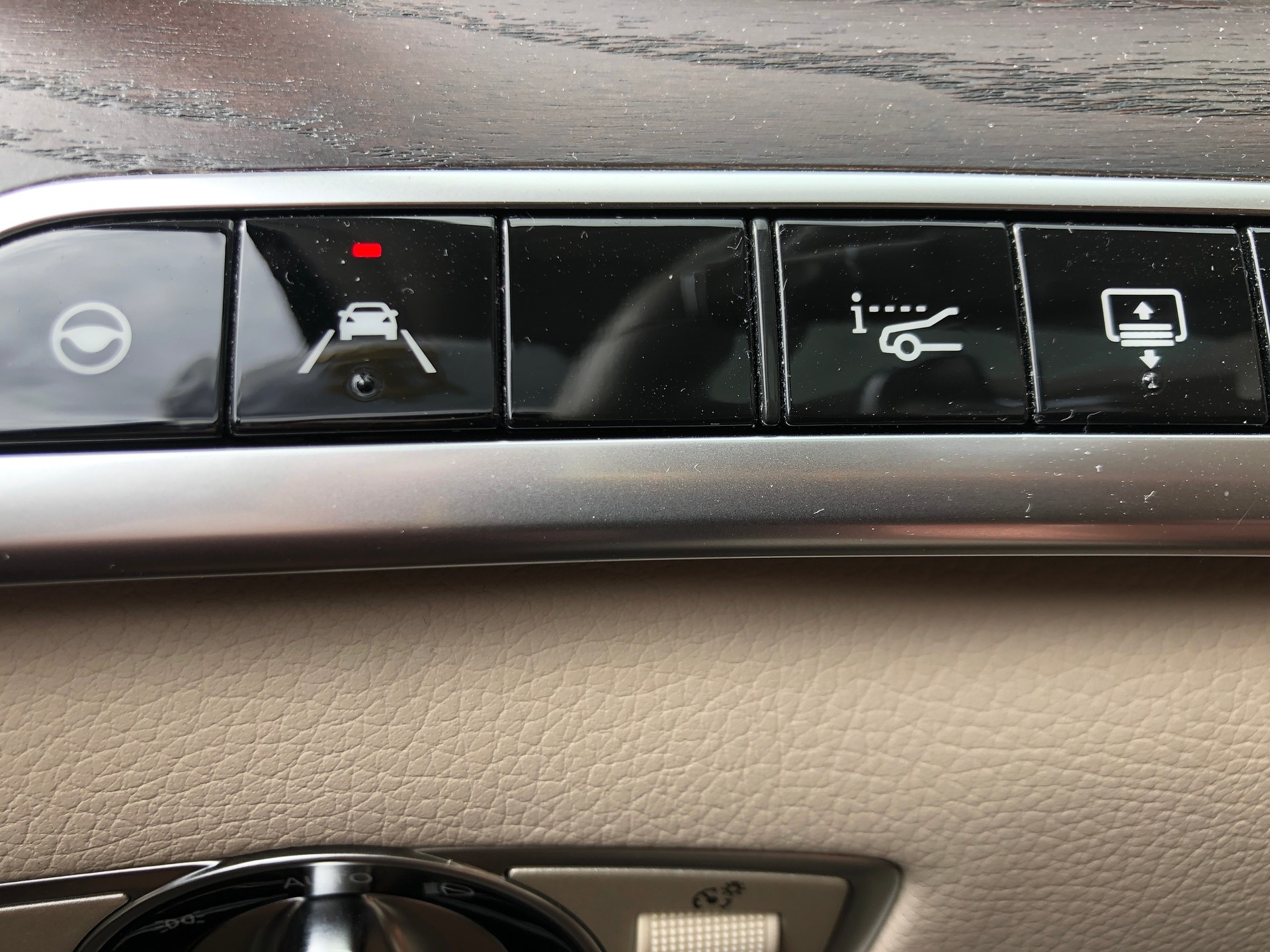 MERCEDES-BENZ S 400 d 4Matic 9G-Tronic-image-16
