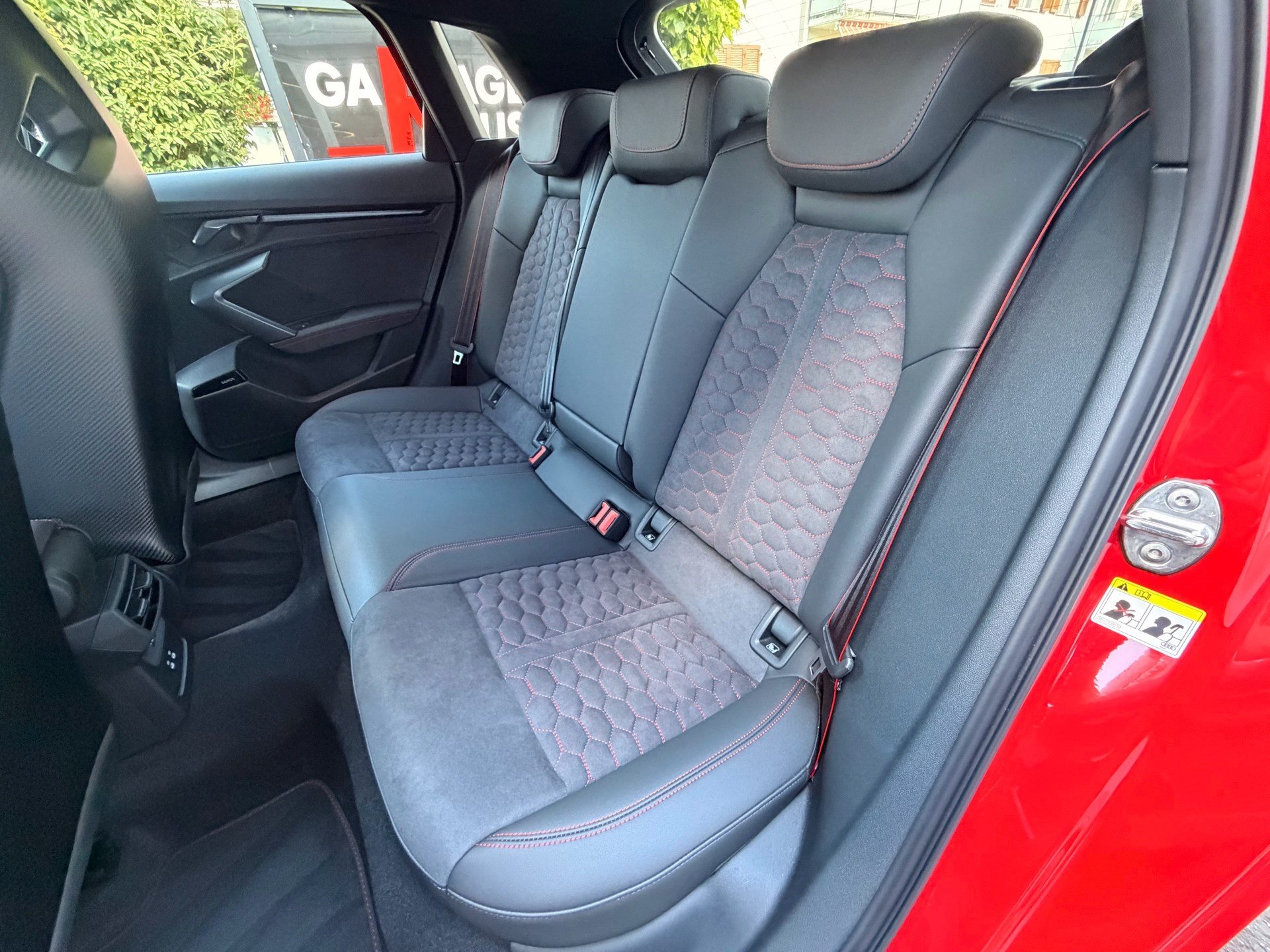 AUDI RS3 SPORTBACK 2.5 400 PS TFSI QUATTRO *** 5 JAHRE AUDI WERKSGARANTIE BIS 2031 ***-image-27