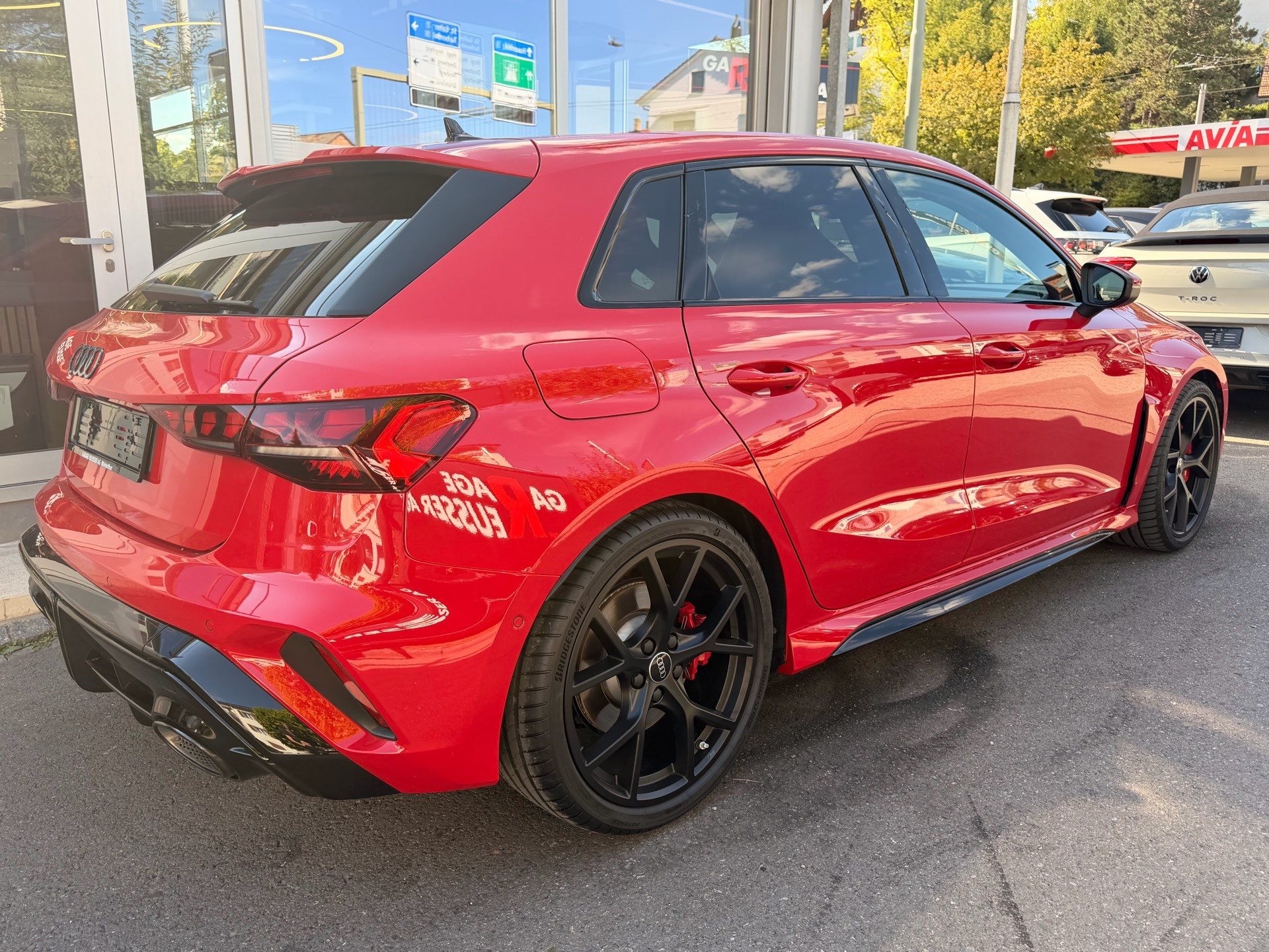 AUDI RS3 SPORTBACK 2.5 400 PS TFSI QUATTRO *** 5 JAHRE AUDI WERKSGARANTIE BIS 2031 ***-showroom-element-3