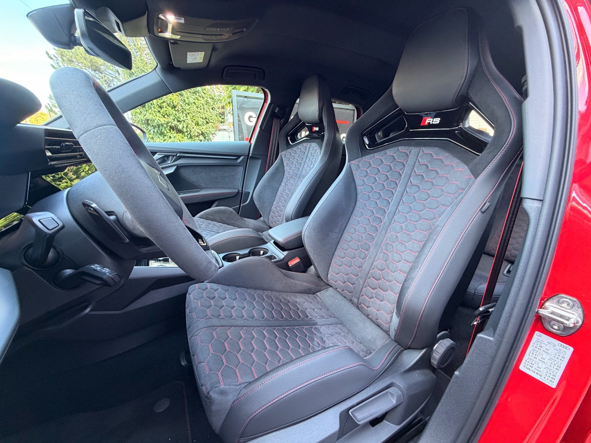 AUDI RS3 SPORTBACK 2.5 400 PS TFSI QUATTRO *** 5 JAHRE AUDI WERKSGARANTIE BIS 2031 ***-image-8