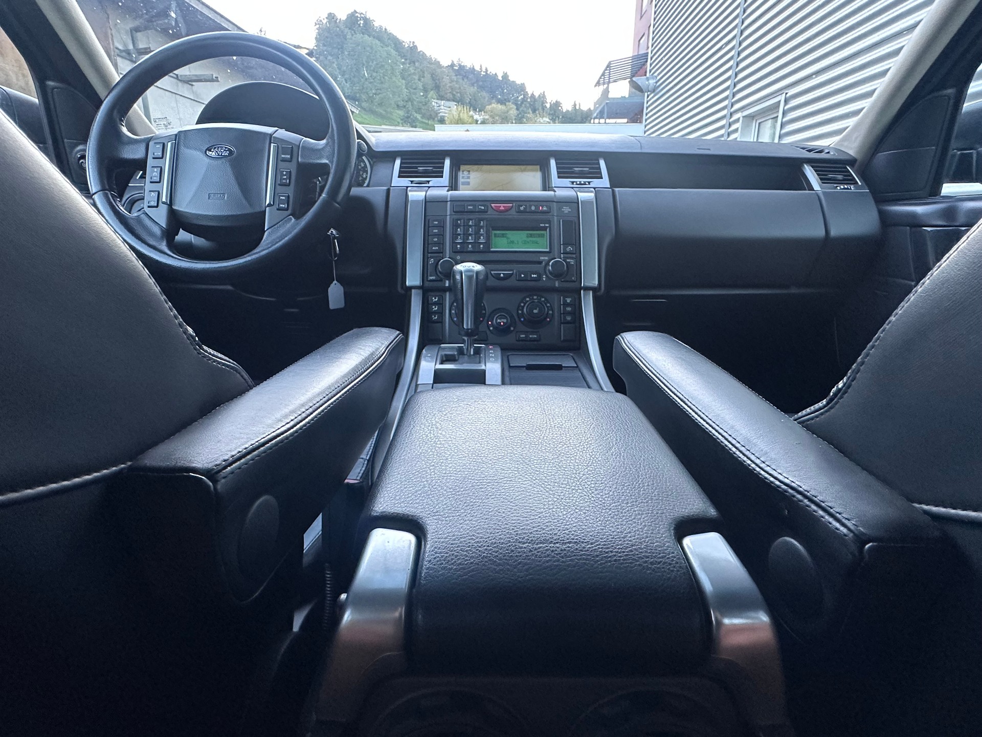 LAND ROVER Range Rover Sport 4.2 V8 SC Automatic Frisch ab MFK-image-11