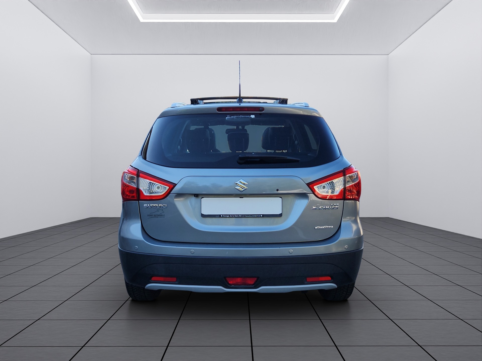 SUZUKI SX4 S-Cross 1.6 16V Compact Top 4WD CVT7-image-5