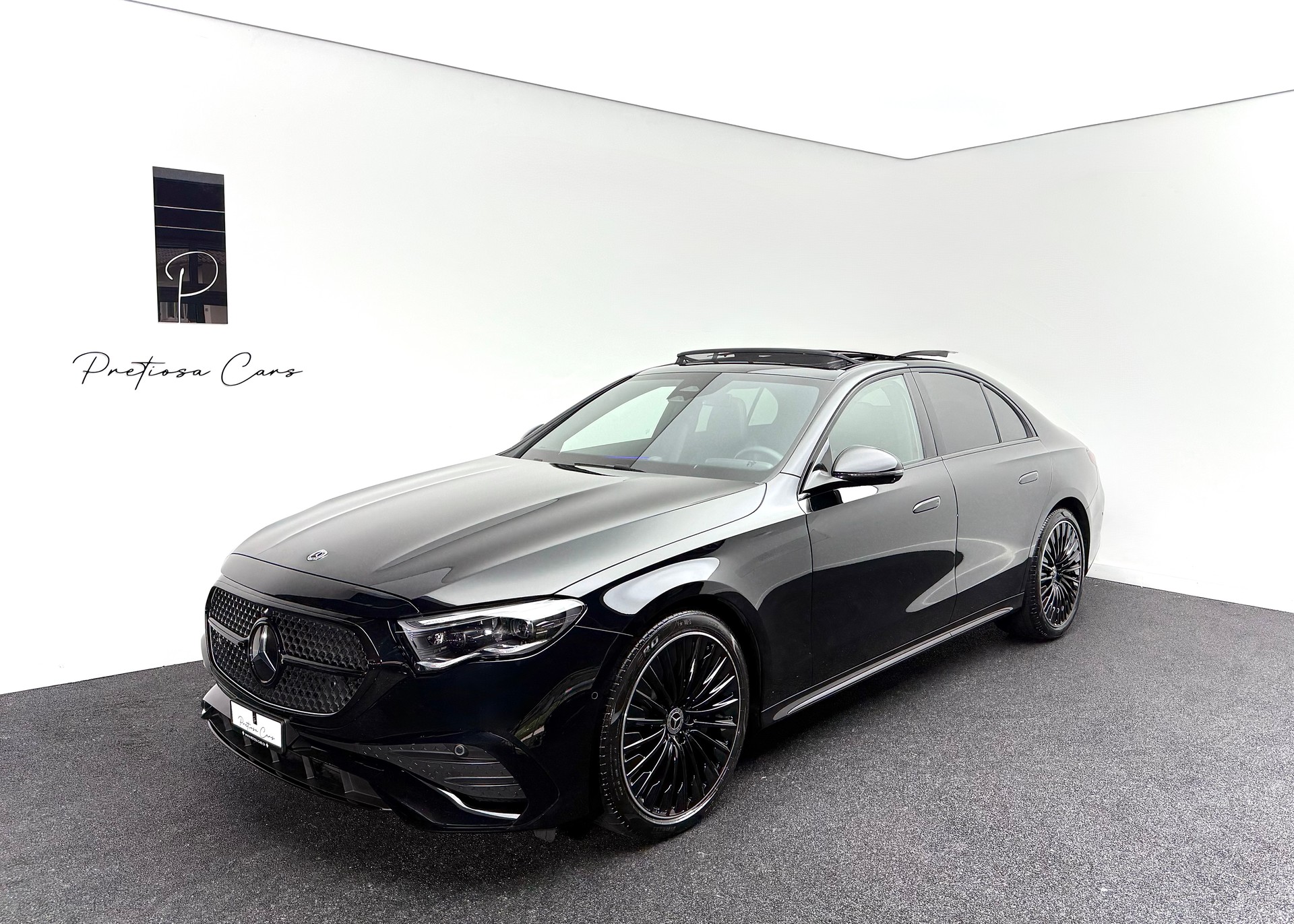 MERCEDES-BENZ E 220 d 4Matic 9G-Tronic AMG-Line CH-FAHRZEUG GRATIS SERVICE-image-1