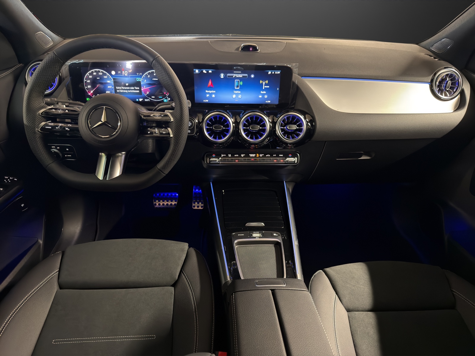 MERCEDES-BENZ GLA 200 Night Star-image-5